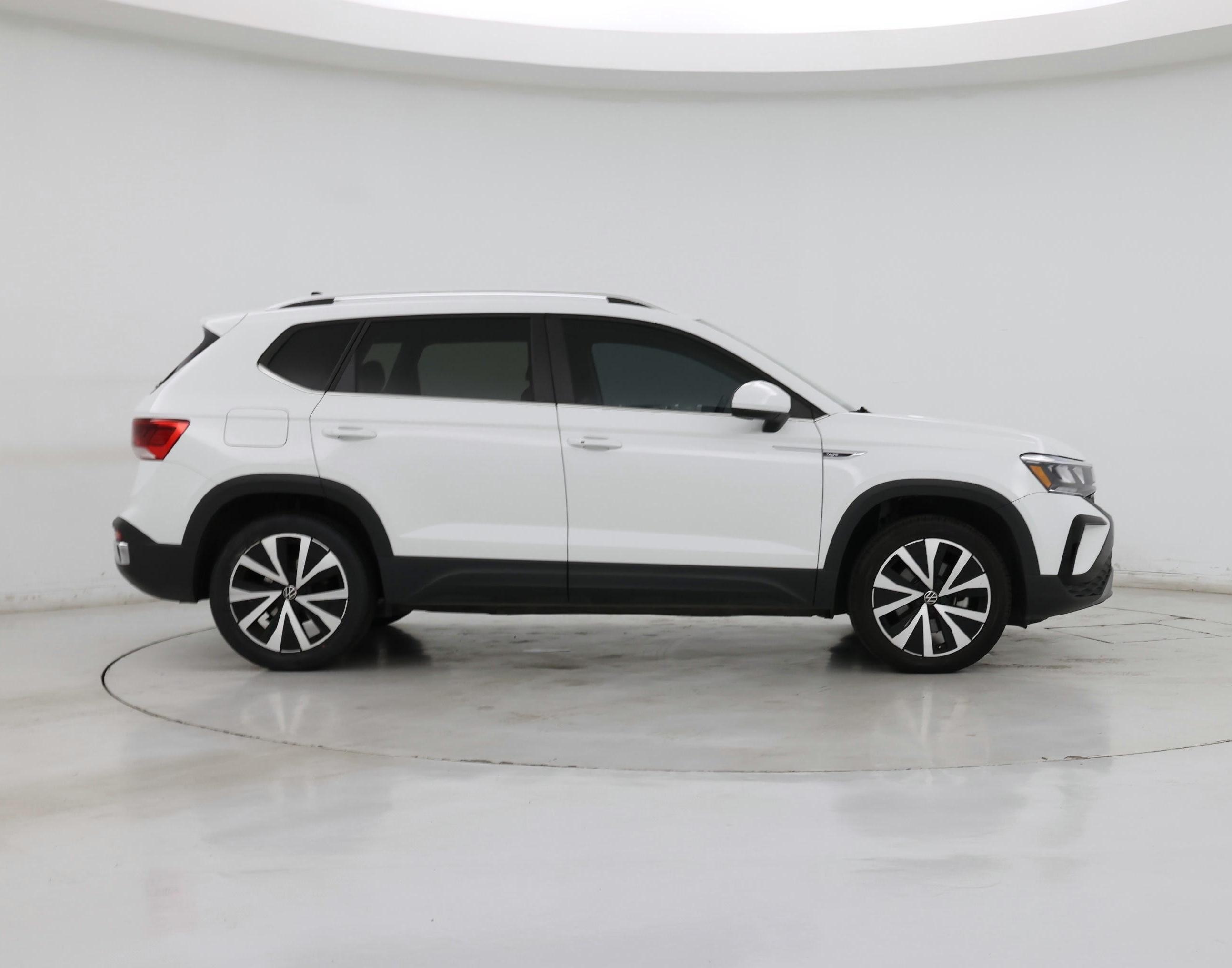 Thumbnail: 2022 Volkswagen Taos - 7