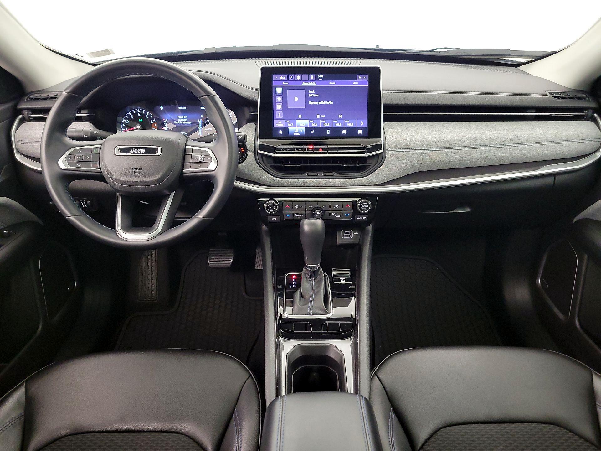 Thumbnail: 2022 Jeep Compass - 9