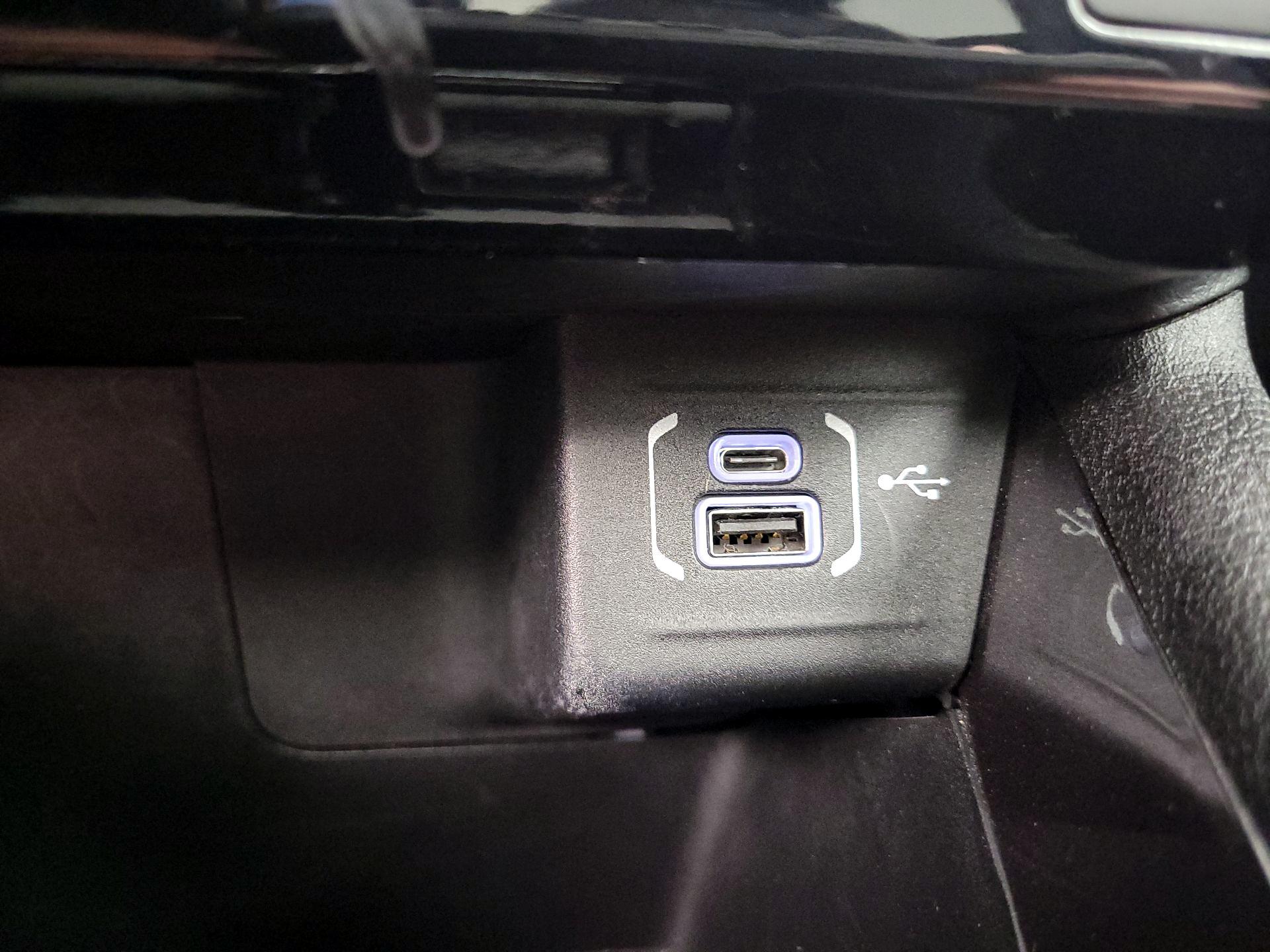 Thumbnail: 2022 Jeep Compass - 18