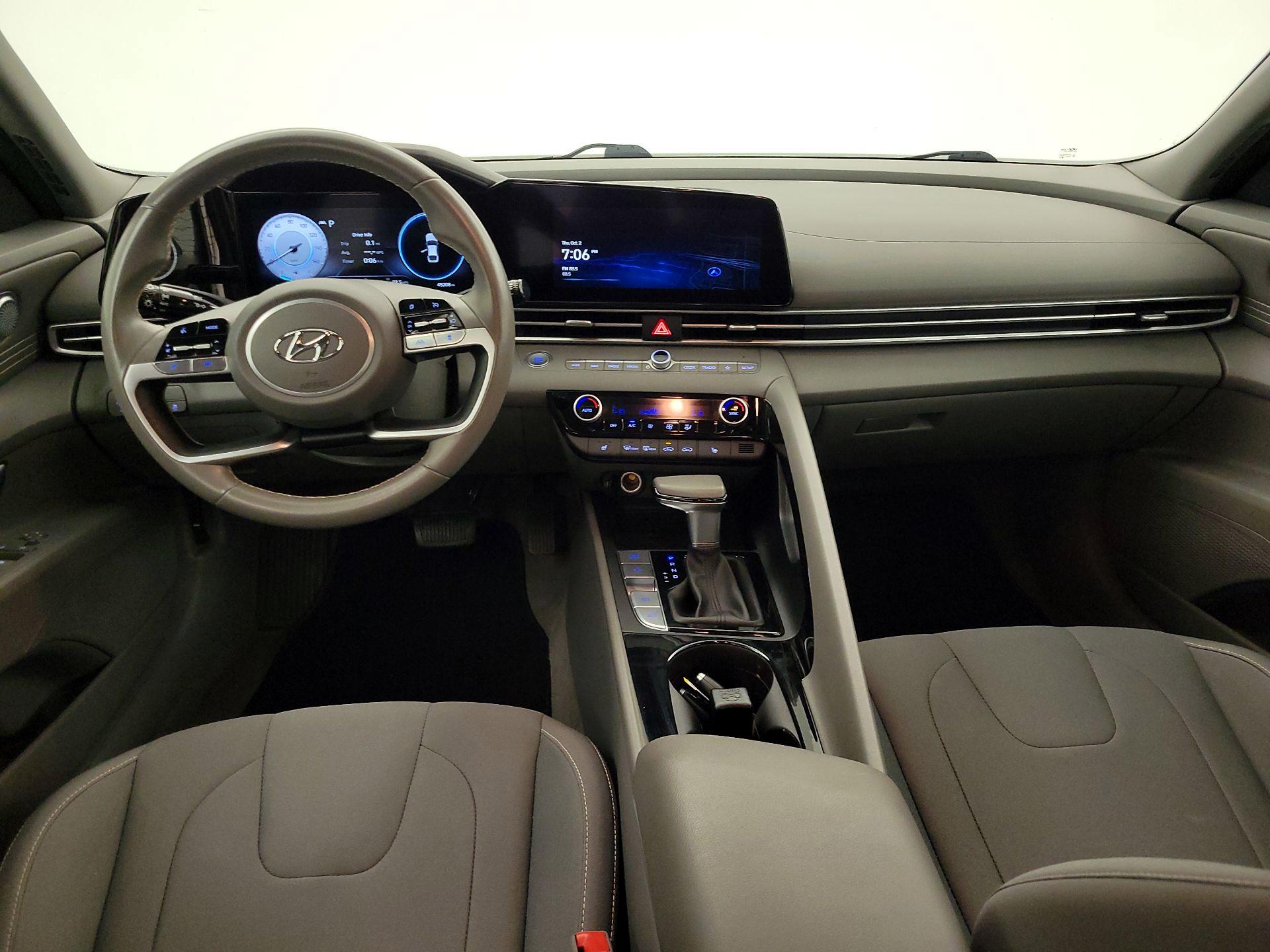 Thumbnail: 2023 Hyundai Elantra - 9