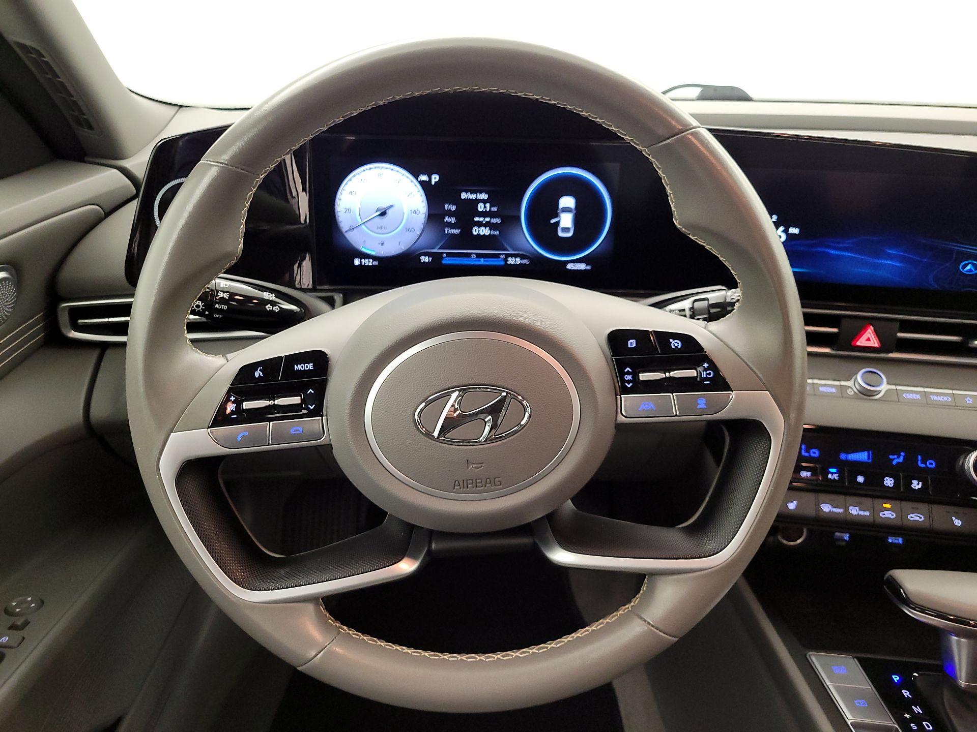 Thumbnail: 2023 Hyundai Elantra - 10