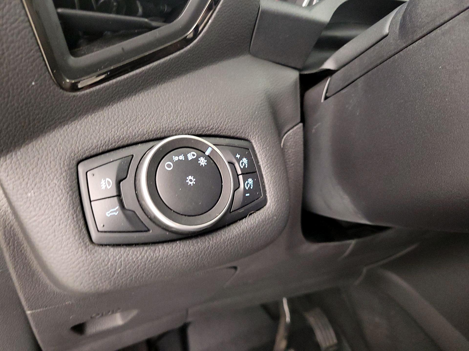 Thumbnail: 2017 Ford Escape - 13