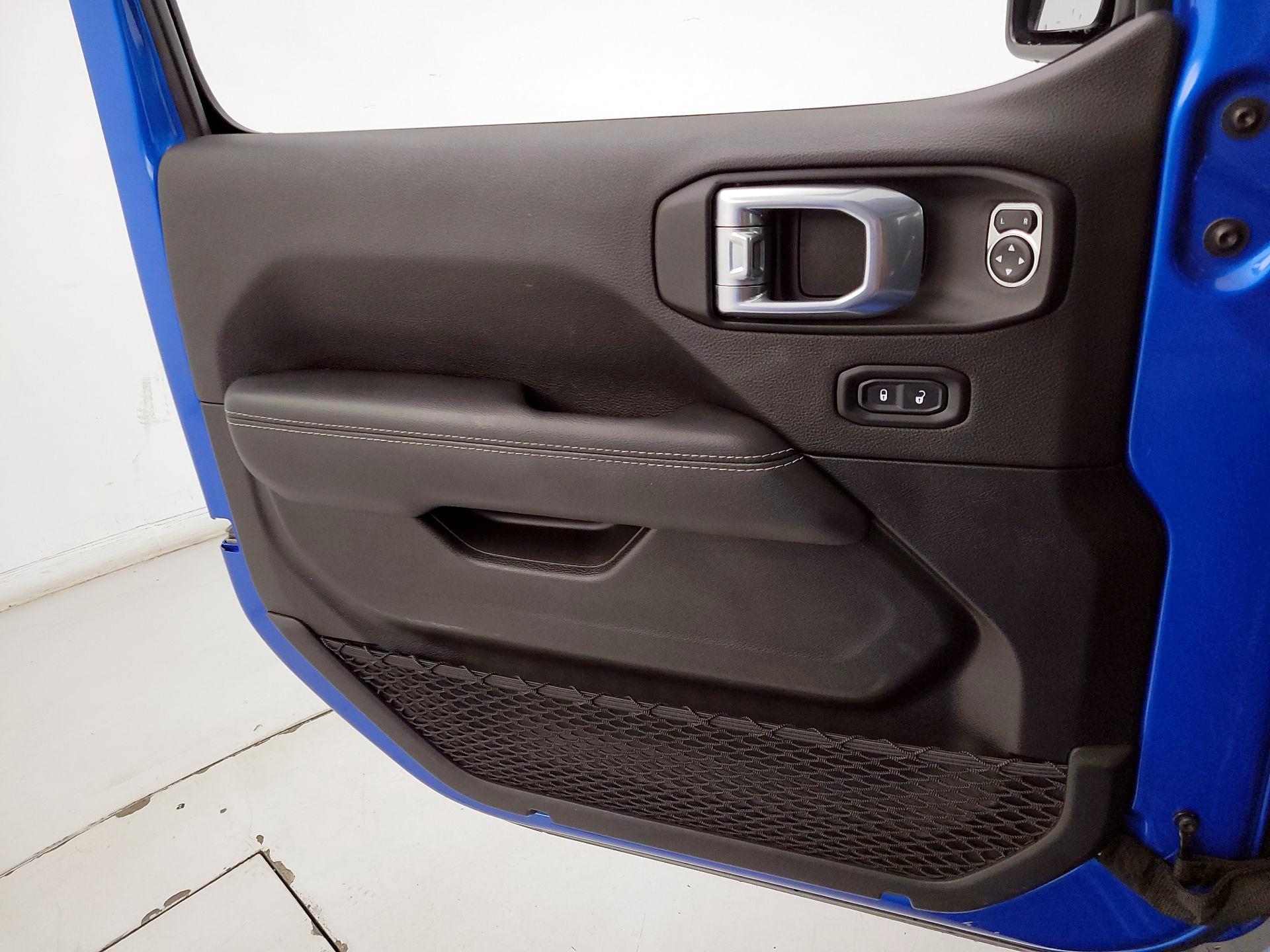 Thumbnail: 2021 Jeep Wrangler - 12