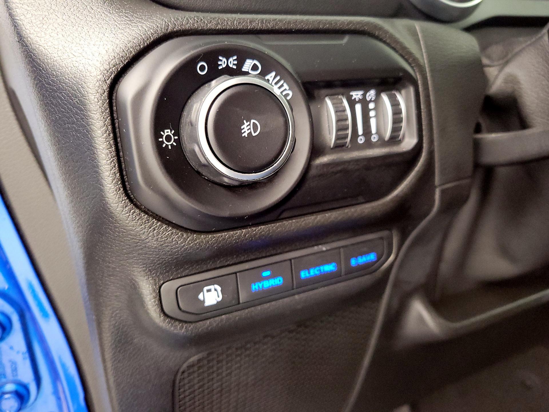 Thumbnail: 2021 Jeep Wrangler - 13