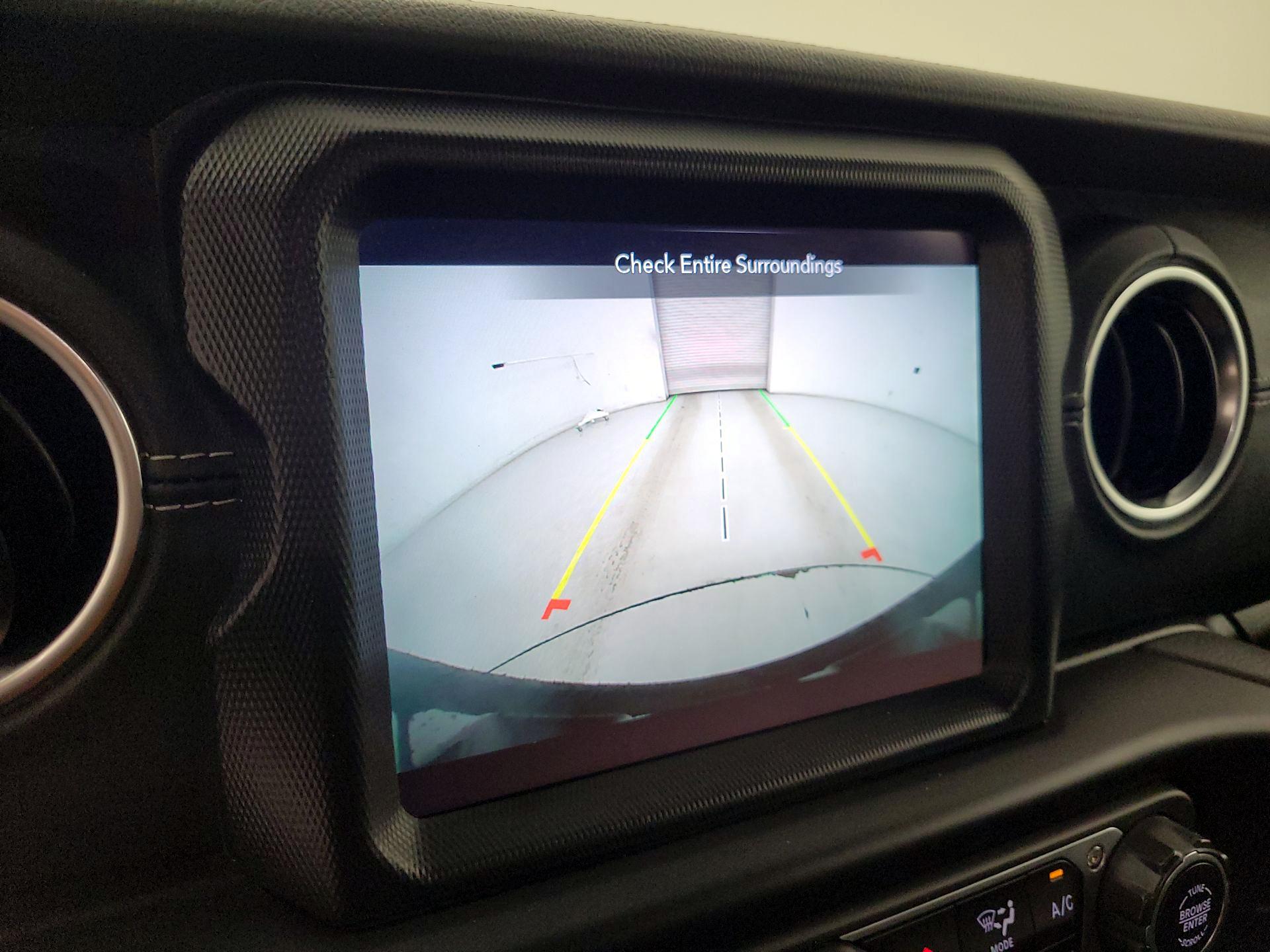 Thumbnail: 2021 Jeep Wrangler - 15