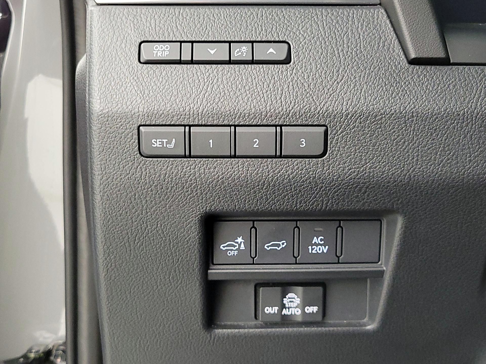 Thumbnail: 2024 Lexus GX - 13