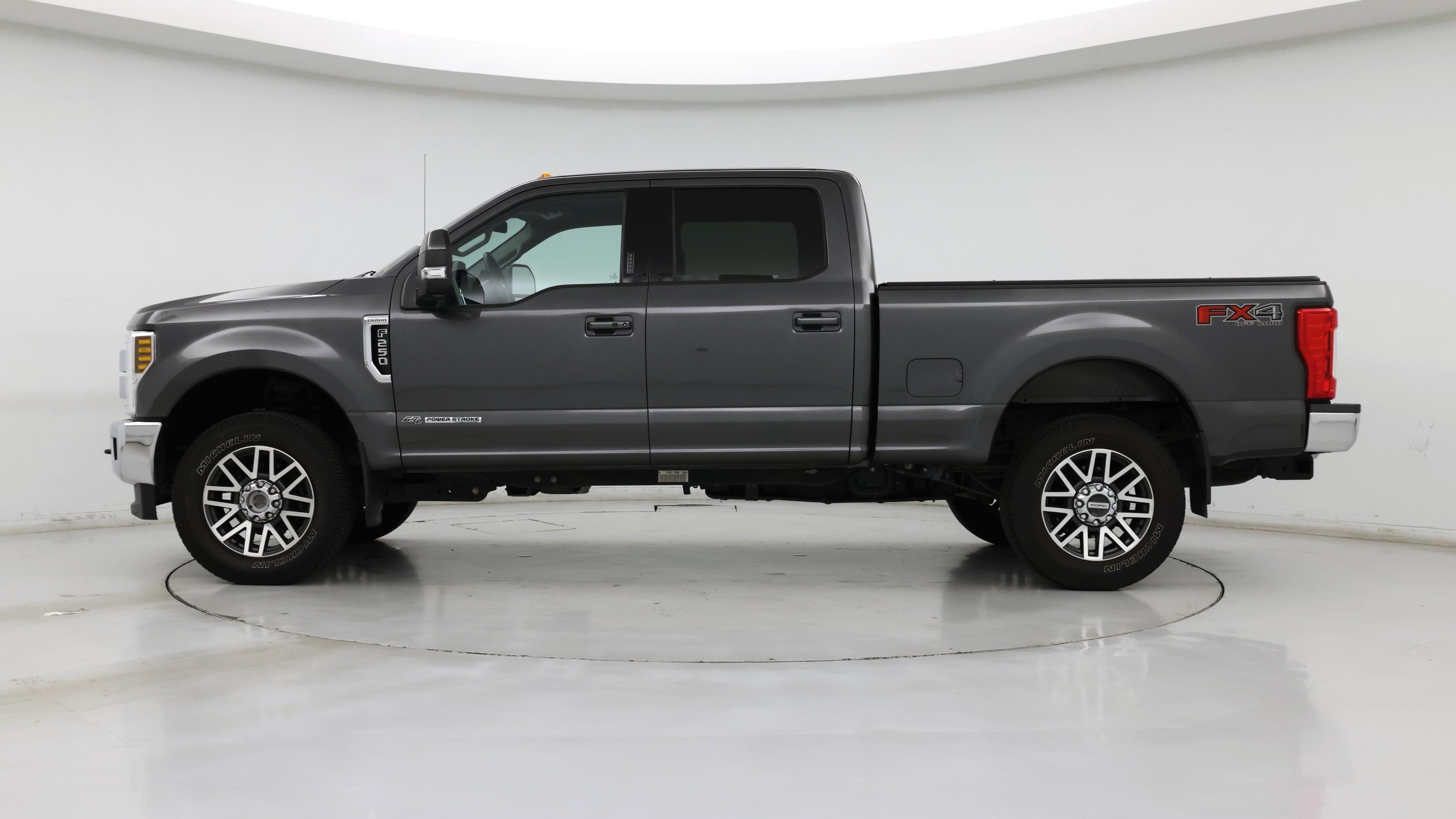 Thumbnail: 2018 Ford F-250 - 3