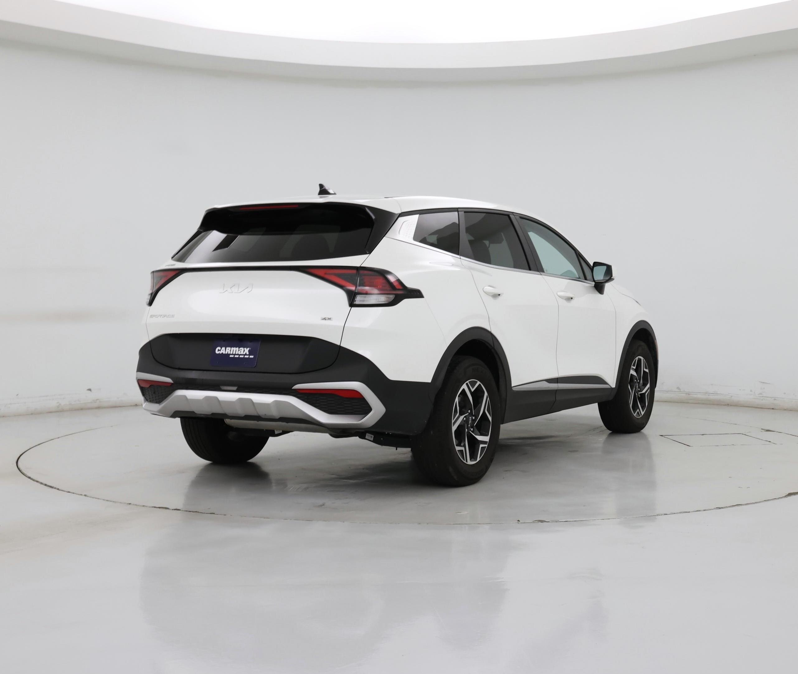 Thumbnail: 2023 Kia Sportage - 8