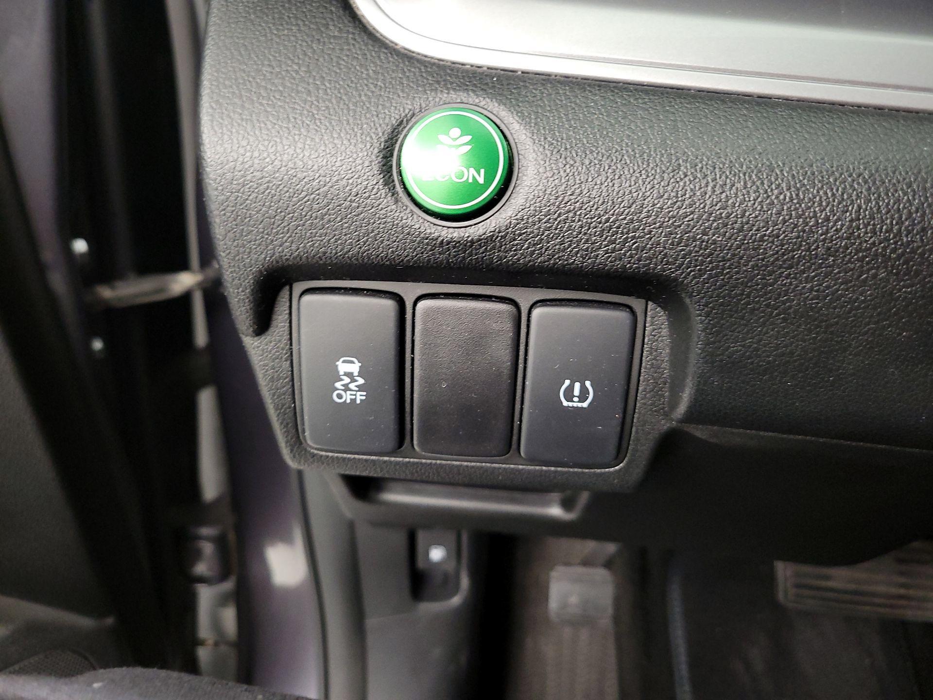 Thumbnail: 2015 Honda CR-V - 13