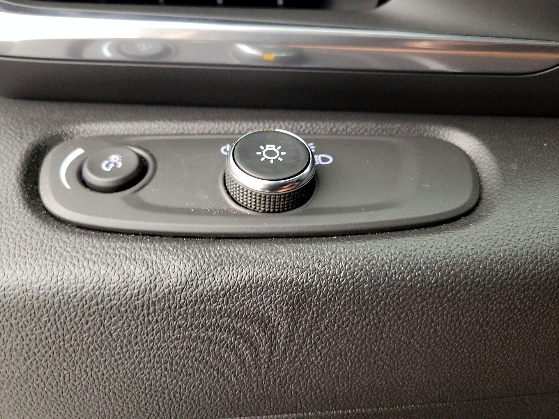 Thumbnail: 2024 Buick Envista - 13