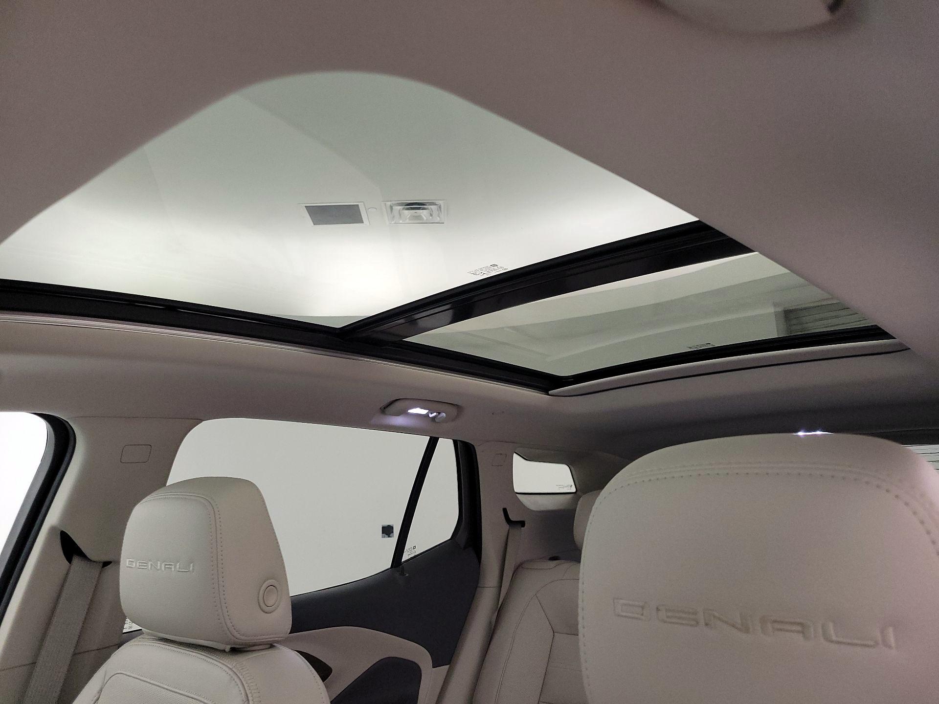 Thumbnail: 2022 GMC Terrain - 20