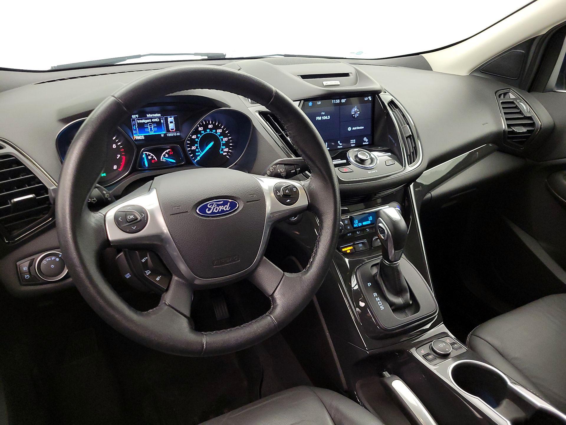 Thumbnail: 2016 Ford Escape - 9