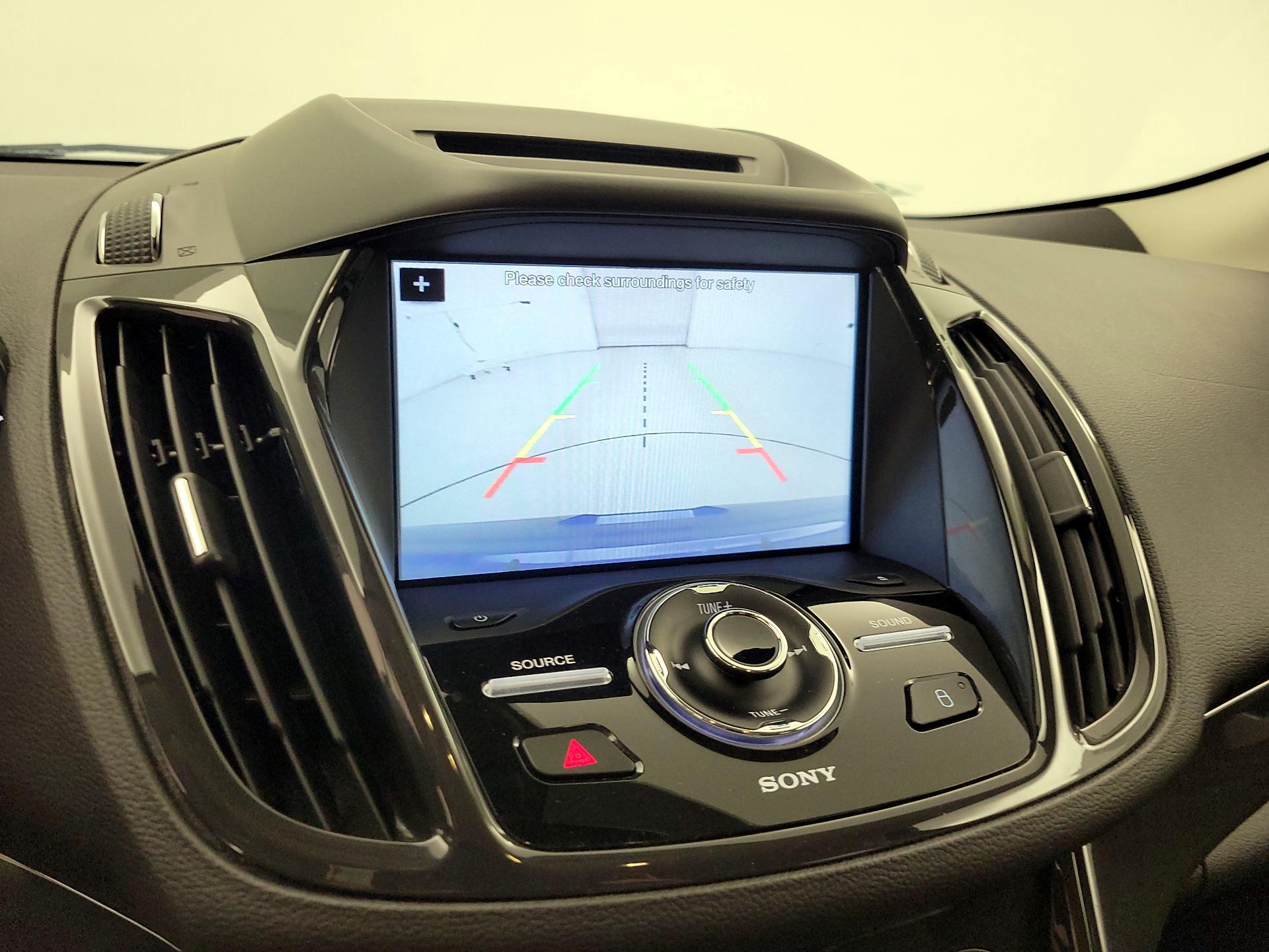 Thumbnail: 2016 Ford Escape - 14
