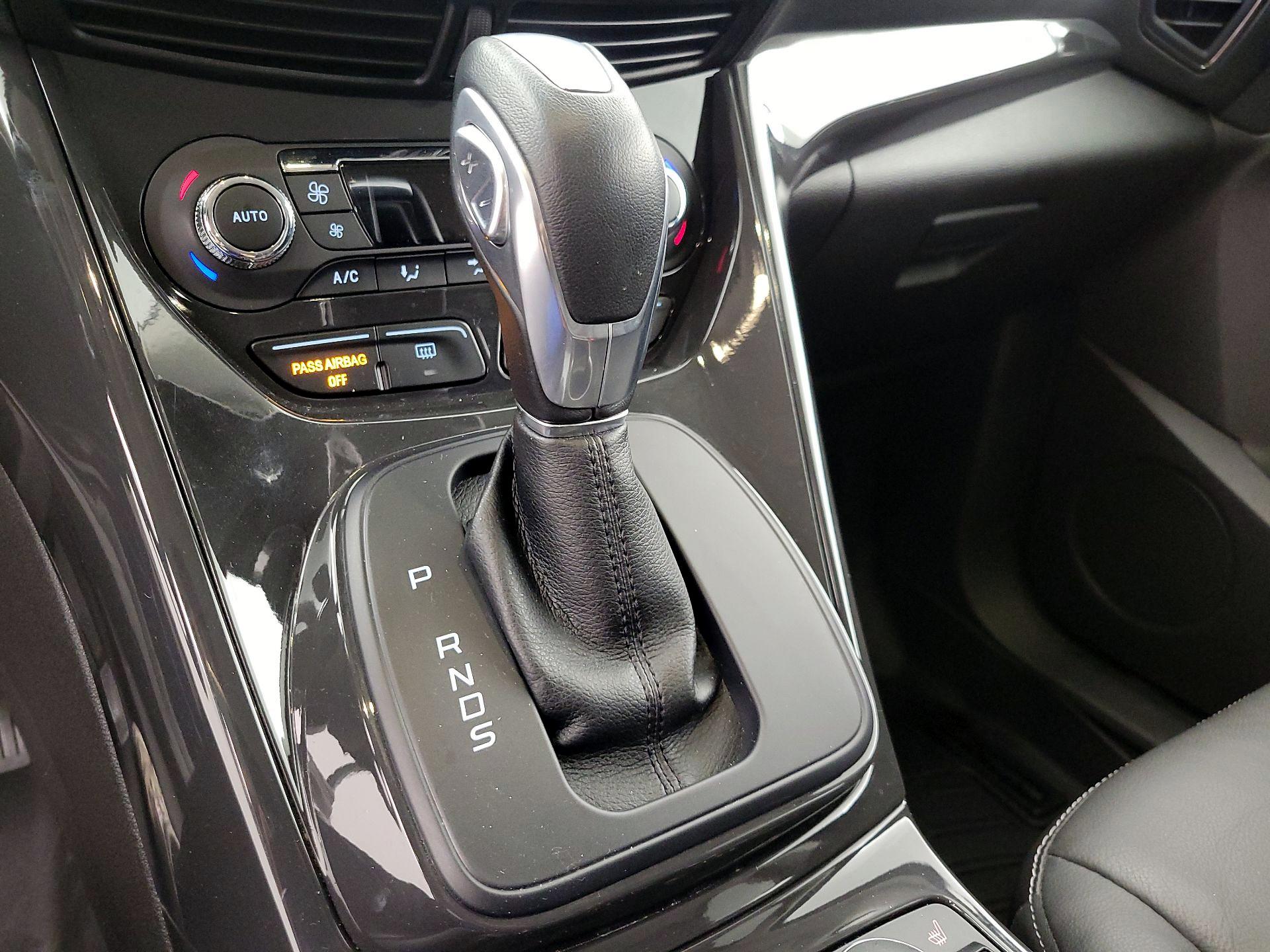 Thumbnail: 2016 Ford Escape - 17