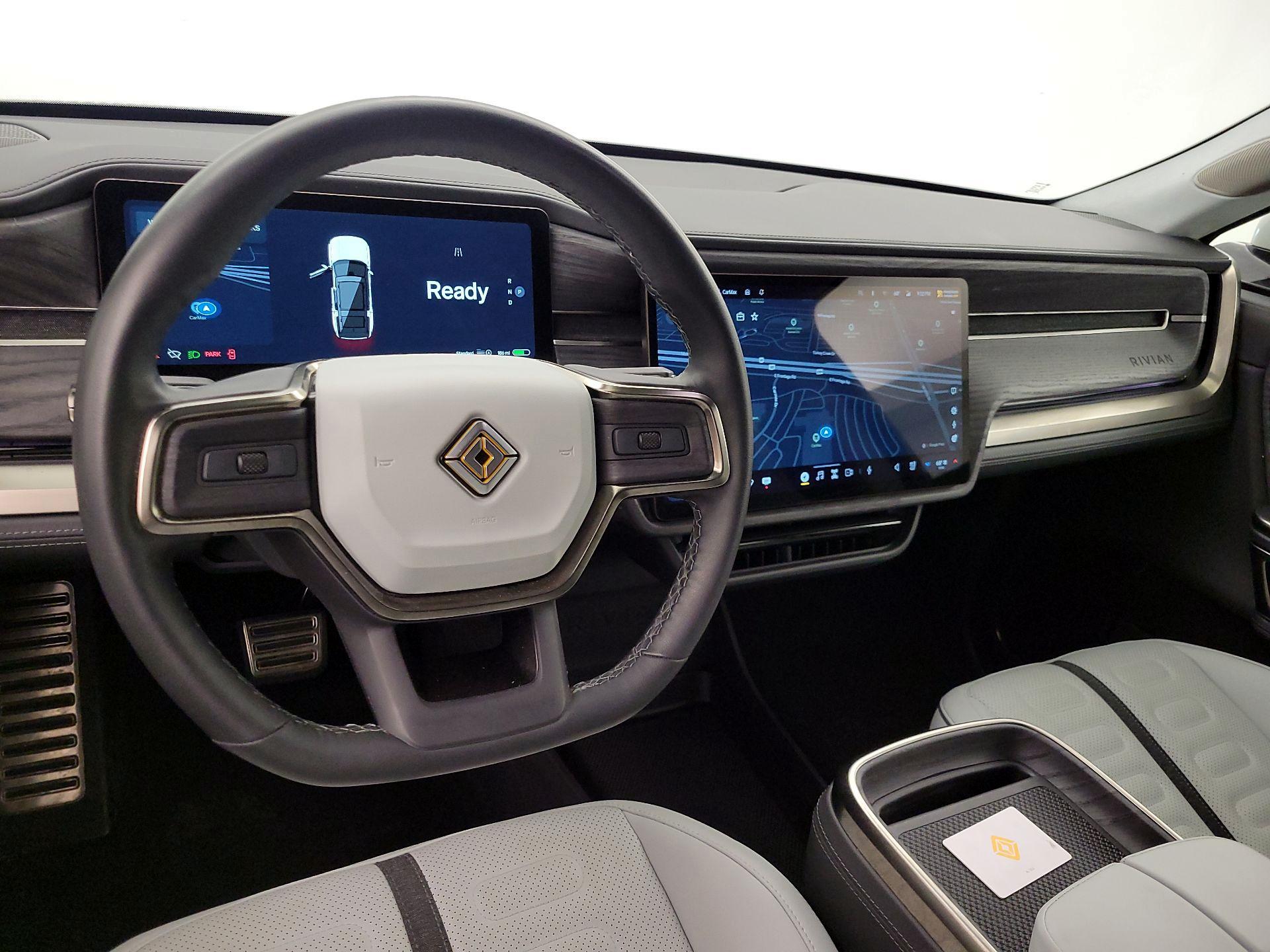 Thumbnail: 2023 Rivian R1S - 9