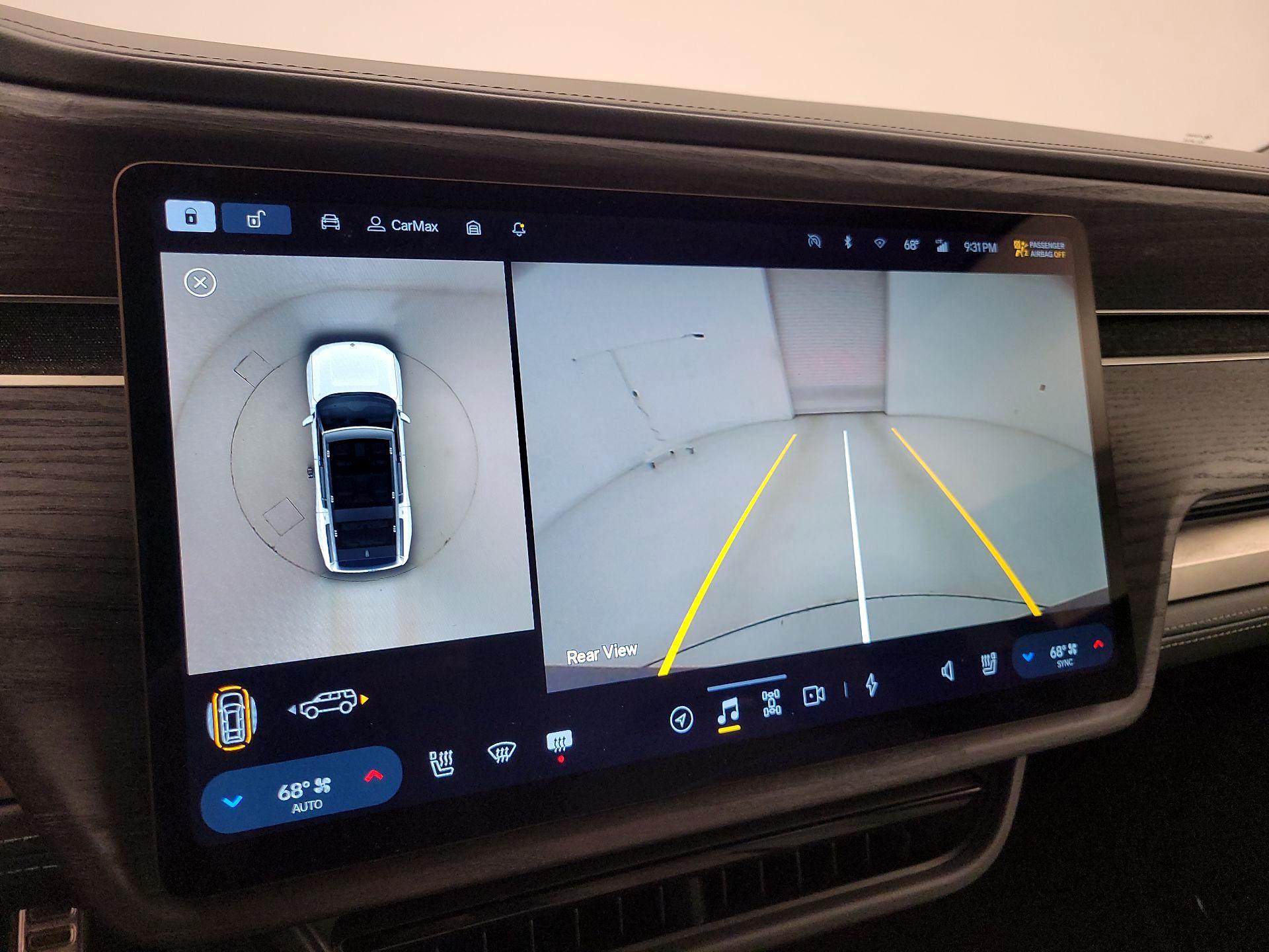 Thumbnail: 2023 Rivian R1S - 15