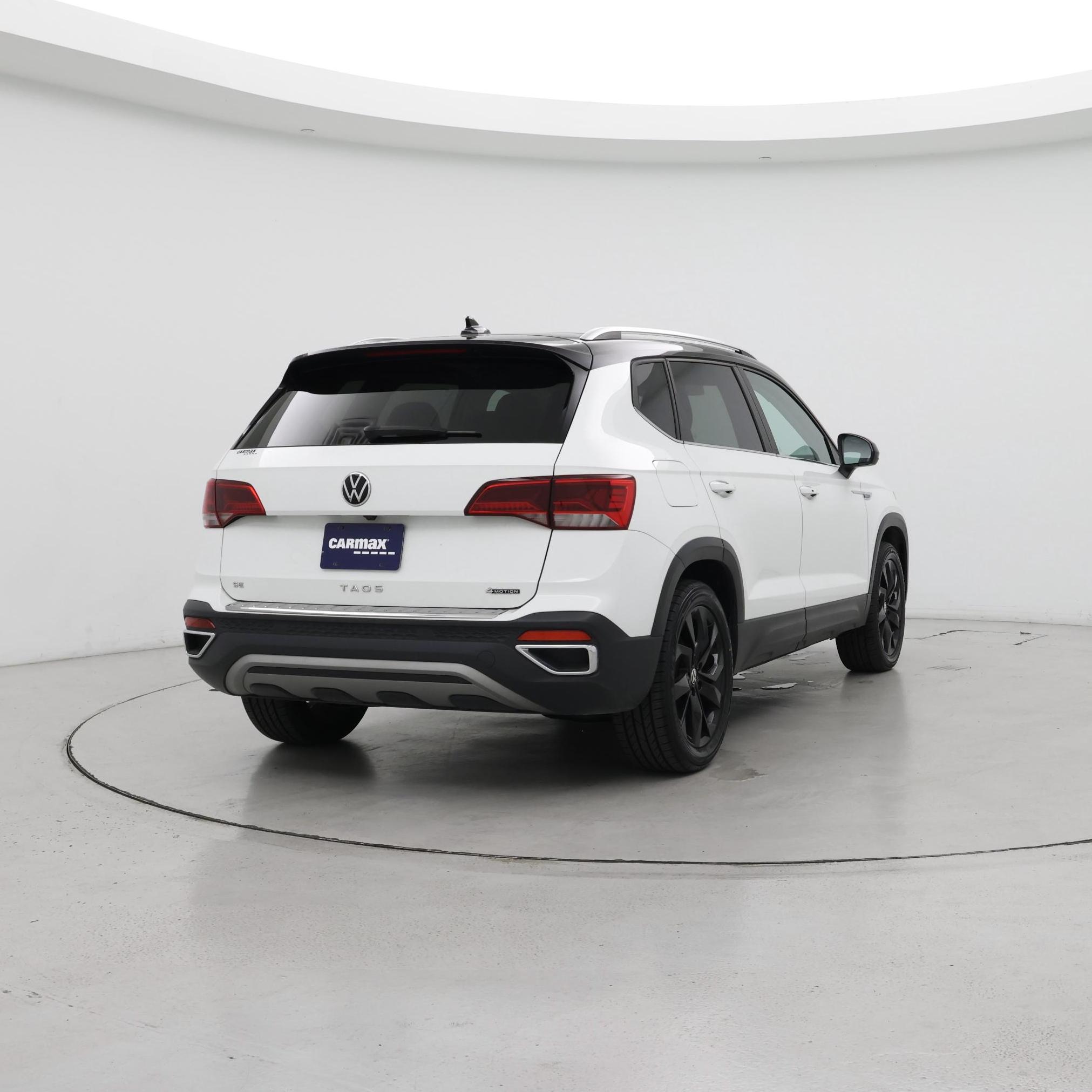 Thumbnail: 2023 Volkswagen Taos - 8