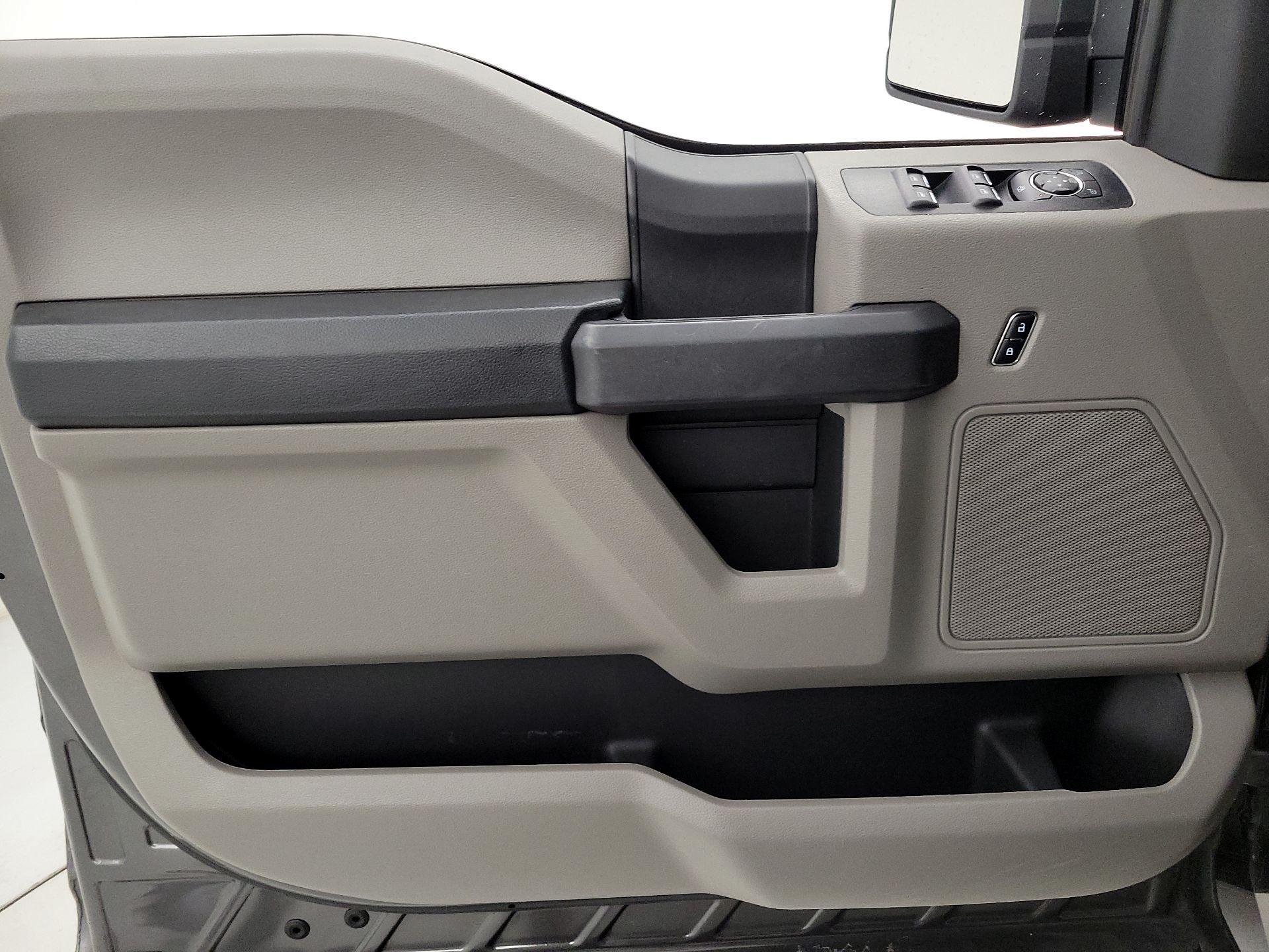 Thumbnail: 2017 Ford F-150 - 12