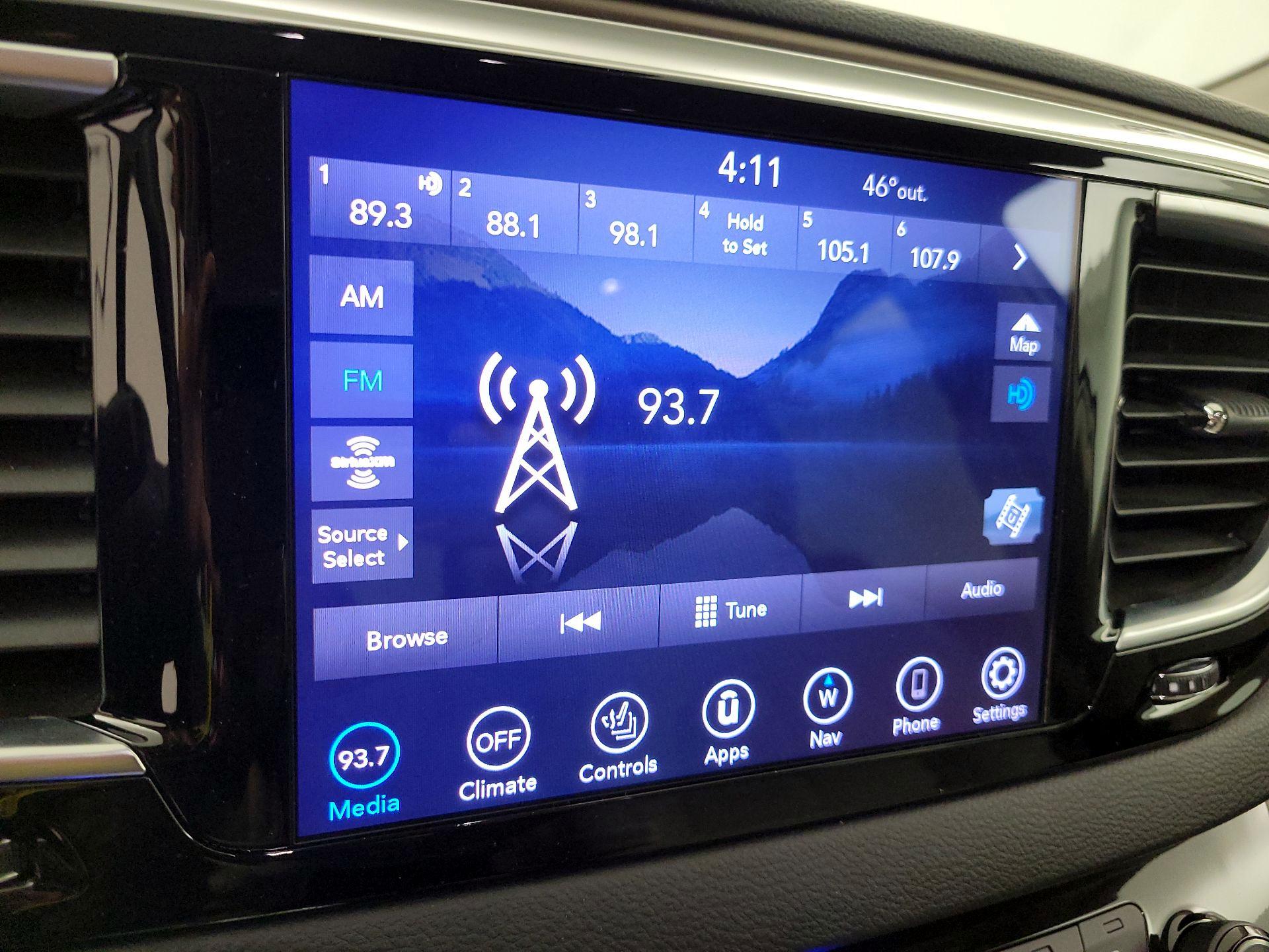 Thumbnail: 2018 Chrysler Pacifica - 15