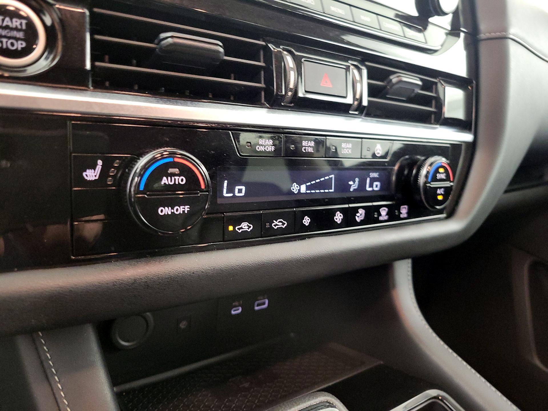 Thumbnail: 2024 Nissan Pathfinder - 17