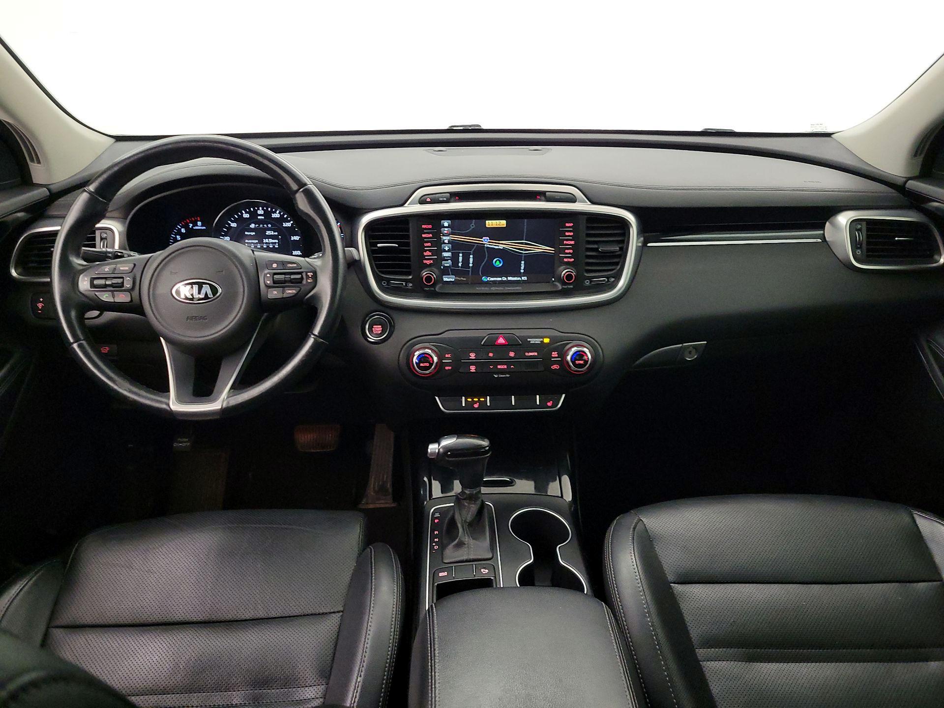 Thumbnail: 2016 Kia Sorento - 9