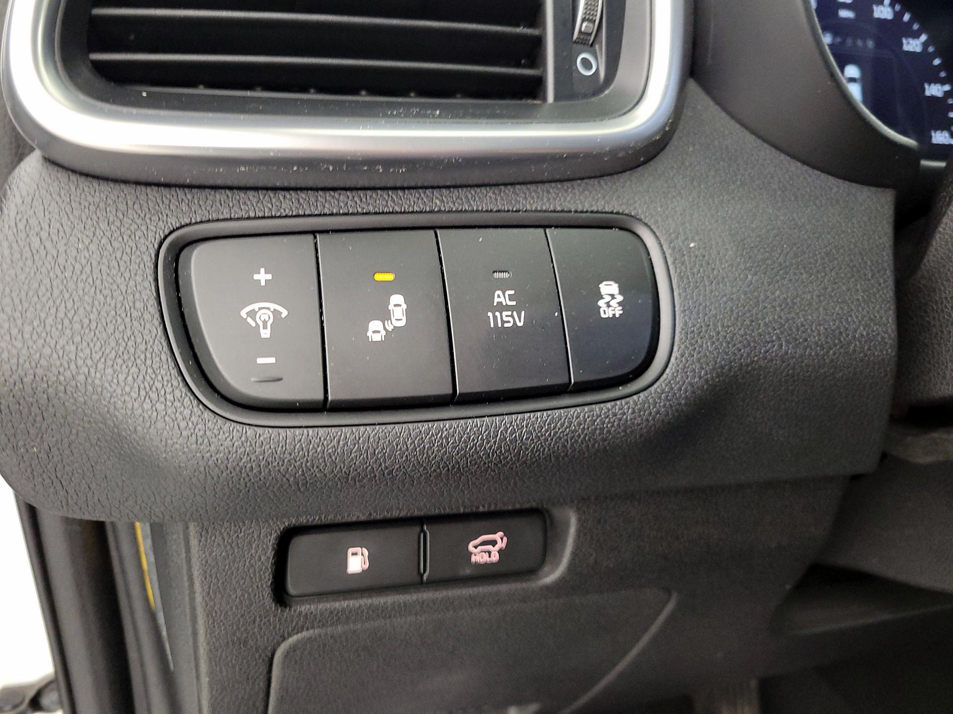 Thumbnail: 2016 Kia Sorento - 13