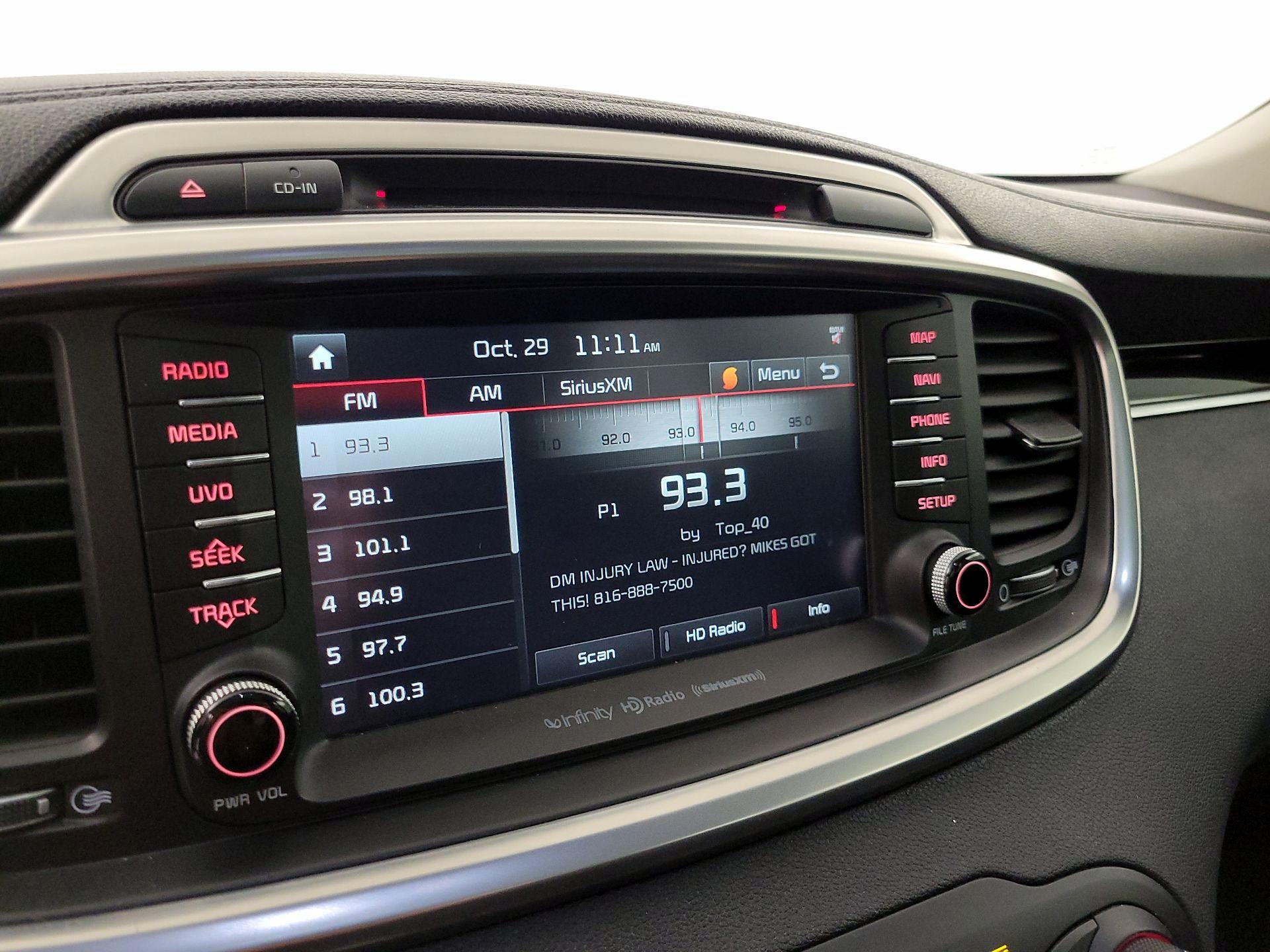 Thumbnail: 2016 Kia Sorento - 16