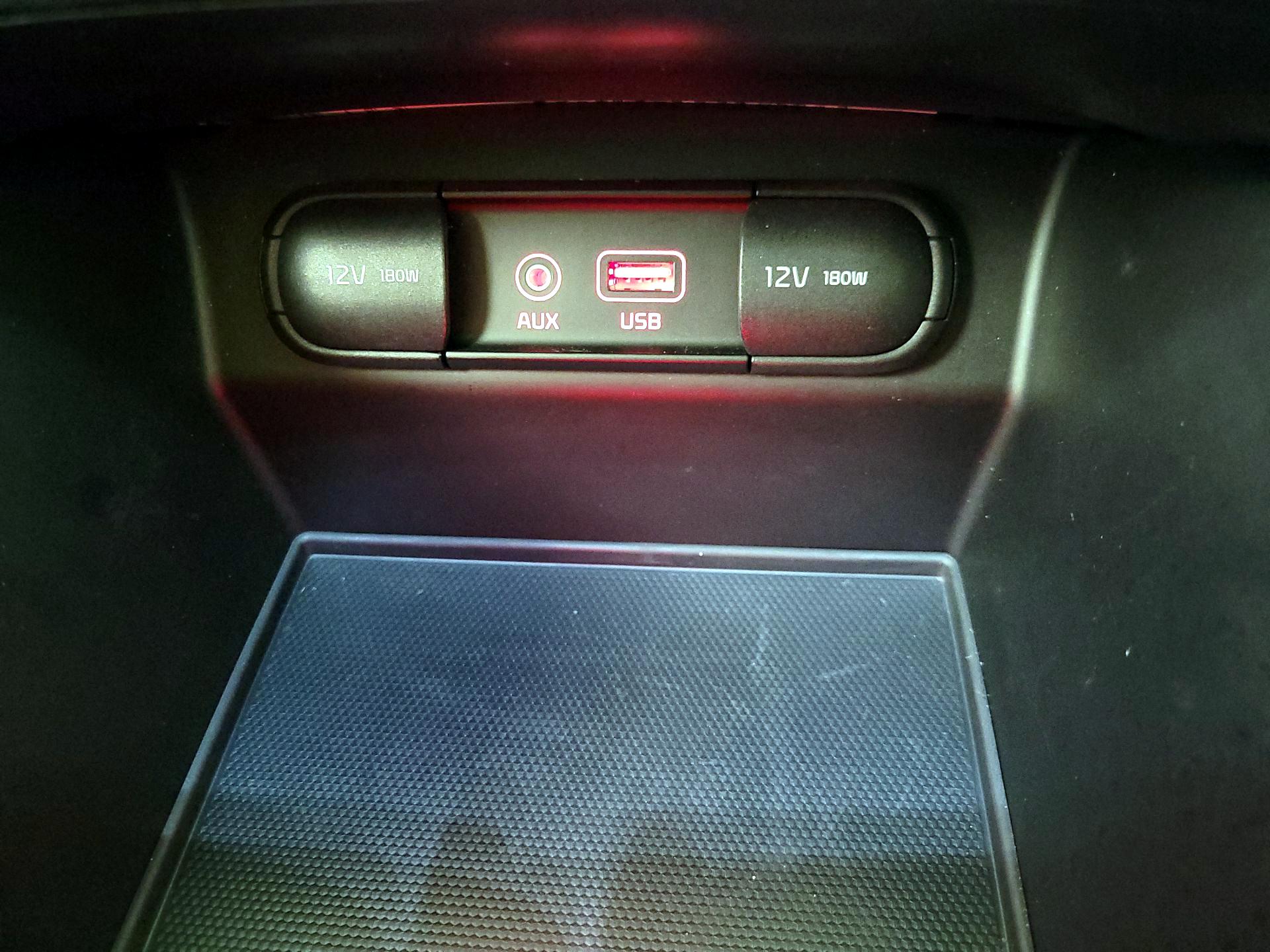 Thumbnail: 2016 Kia Sorento - 19