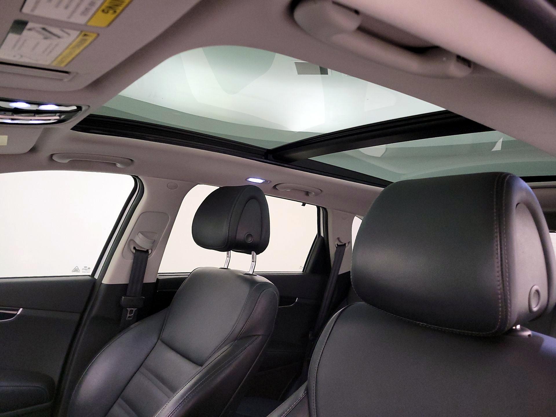 Thumbnail: 2016 Kia Sorento - 20