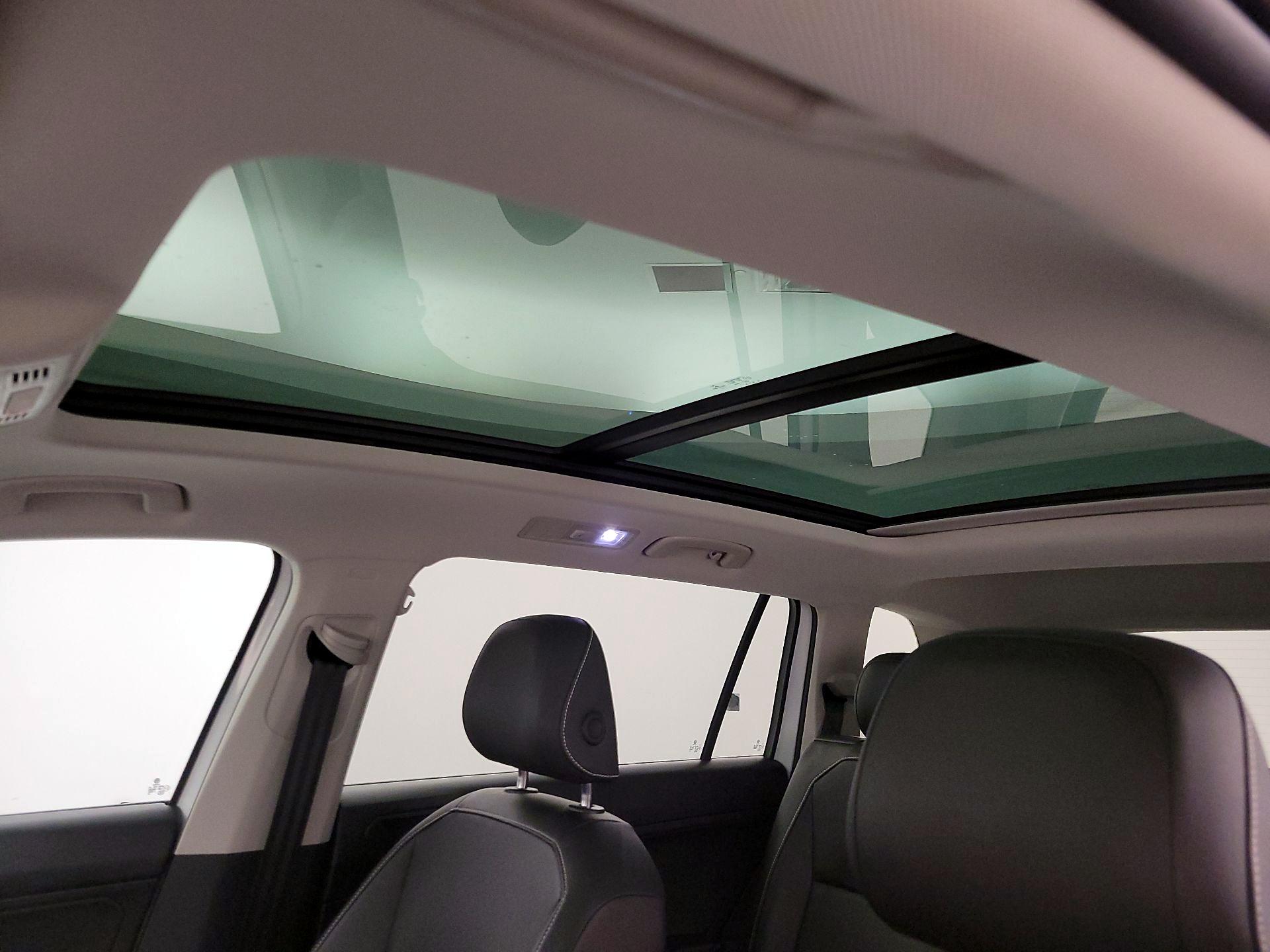 Thumbnail: 2021 Volkswagen Tiguan - 19