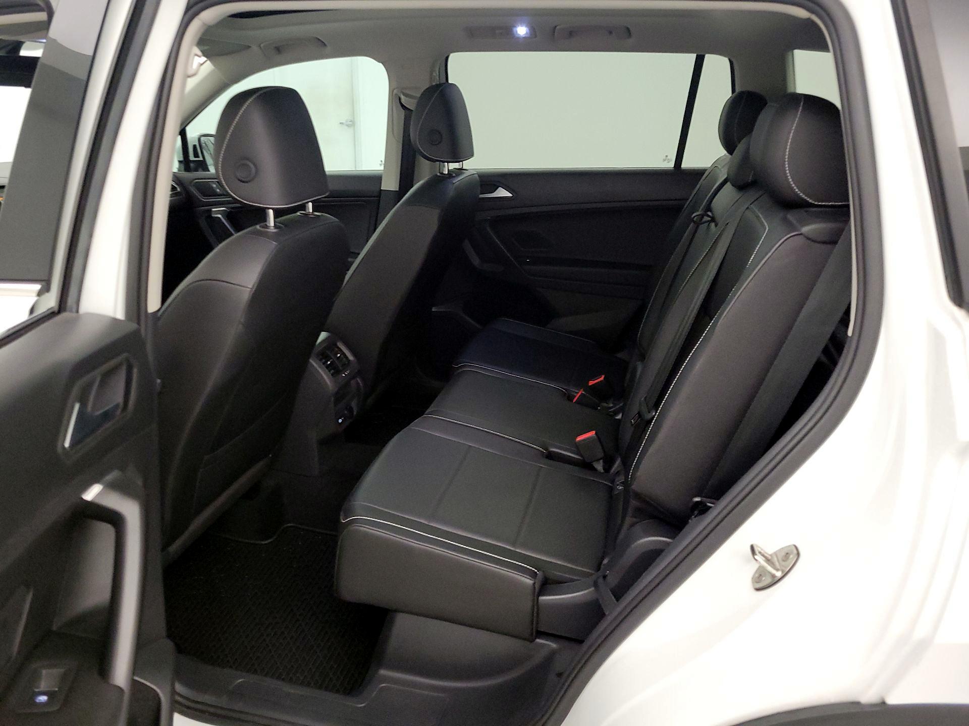 Thumbnail: 2021 Volkswagen Tiguan - 20