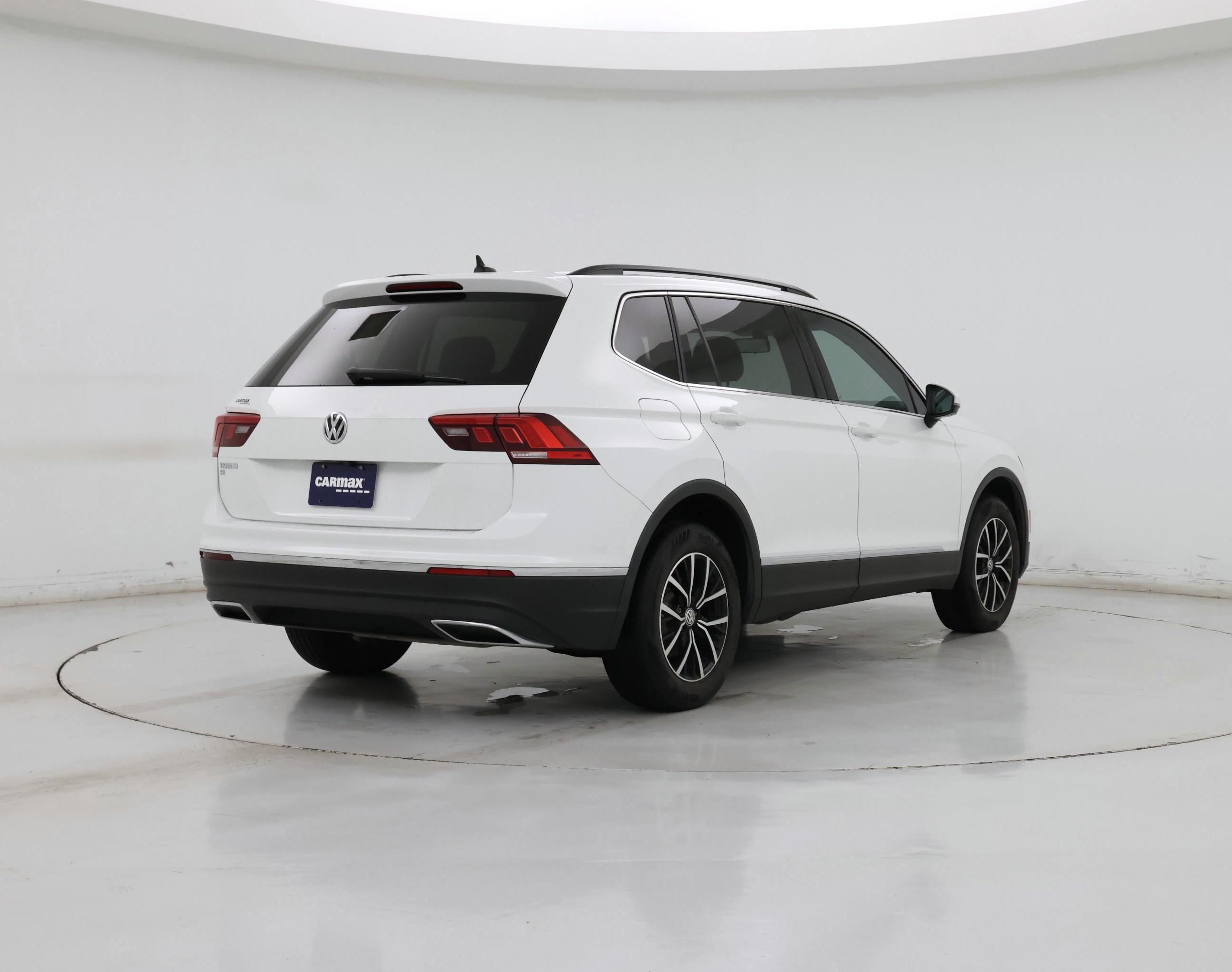 Thumbnail: 2021 Volkswagen Tiguan - 8