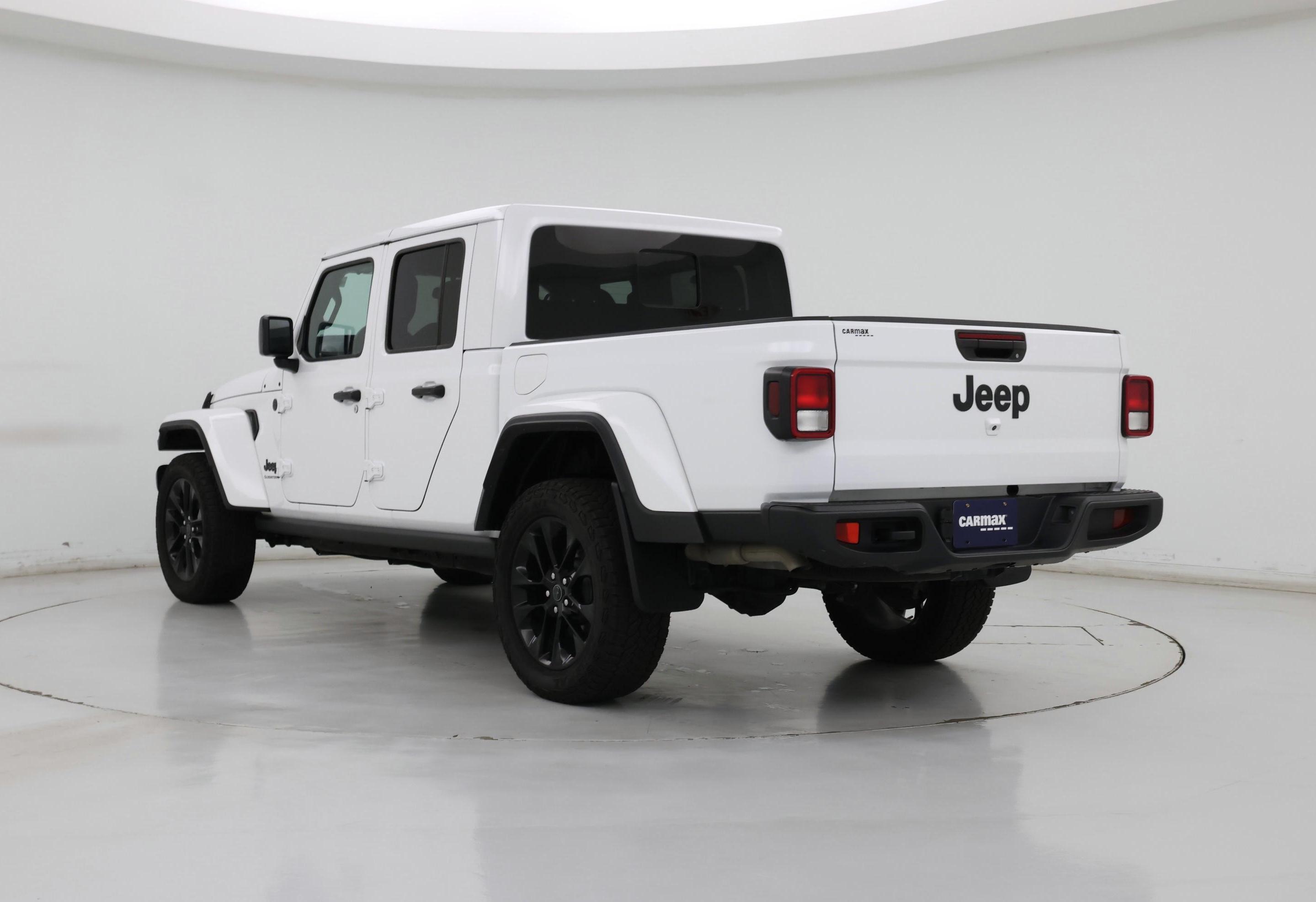 Thumbnail: 2024 Jeep Gladiator - 2