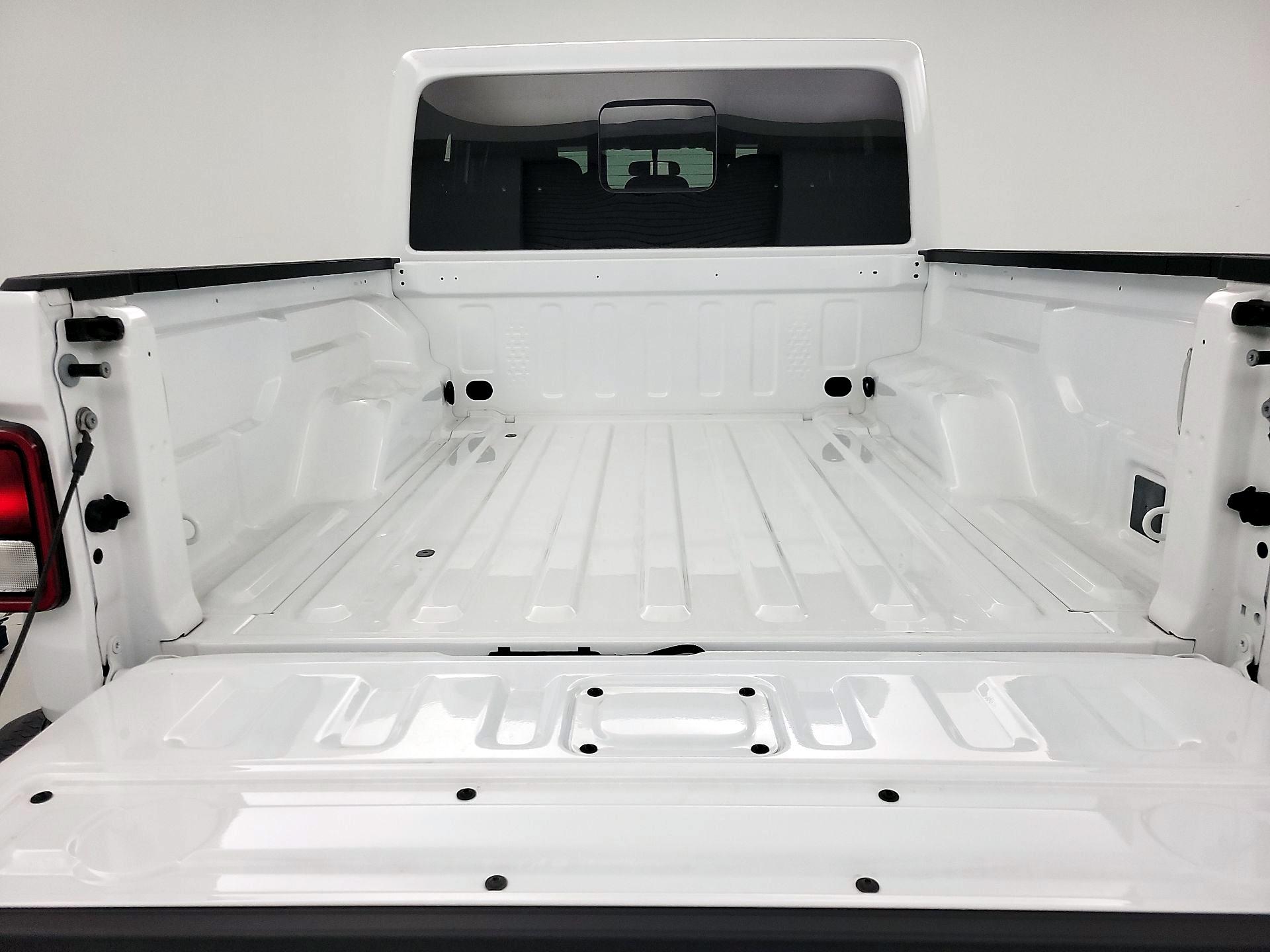 Thumbnail: 2024 Jeep Gladiator - 20