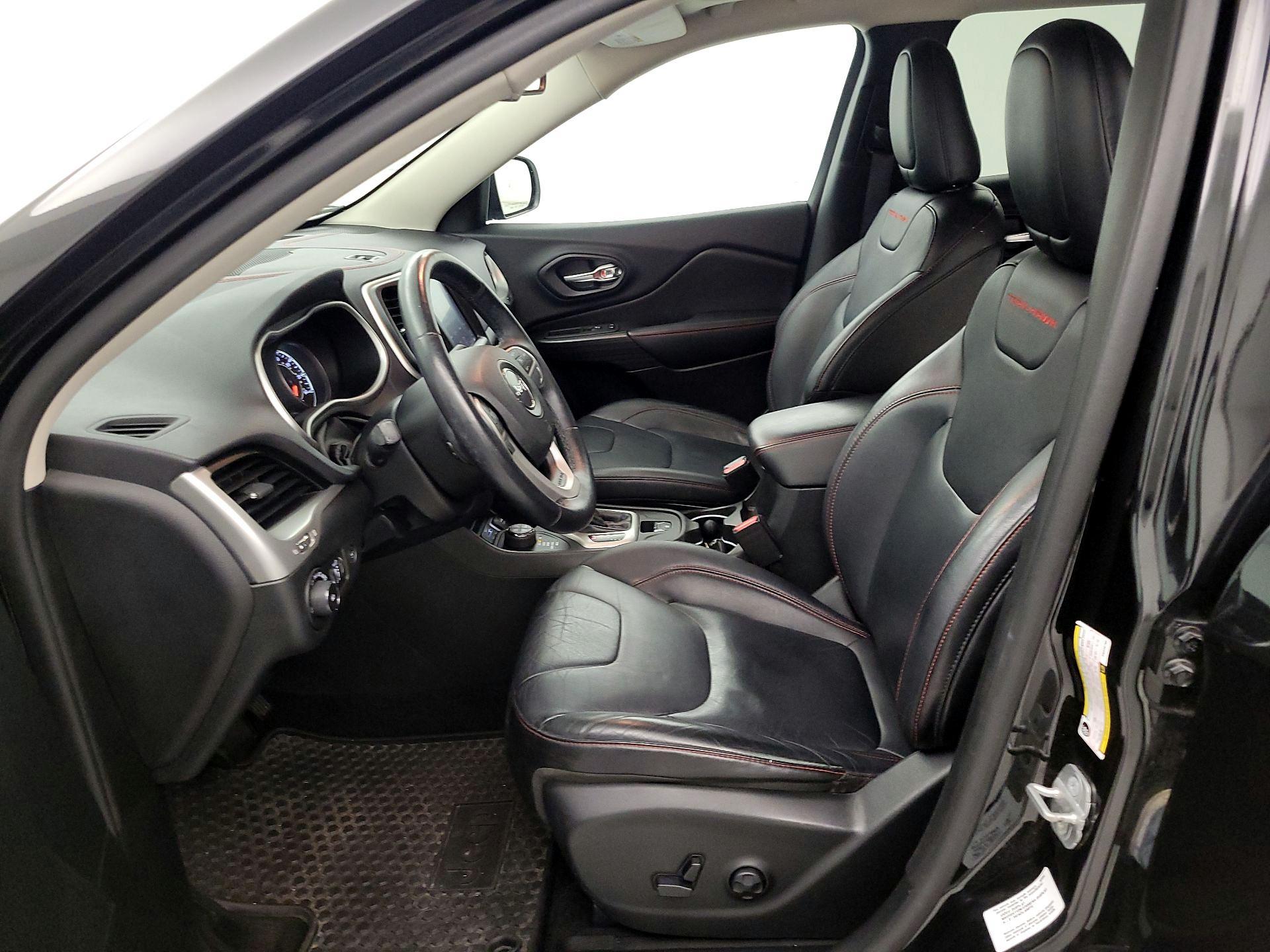 Thumbnail: 2014 Jeep Cherokee - 11