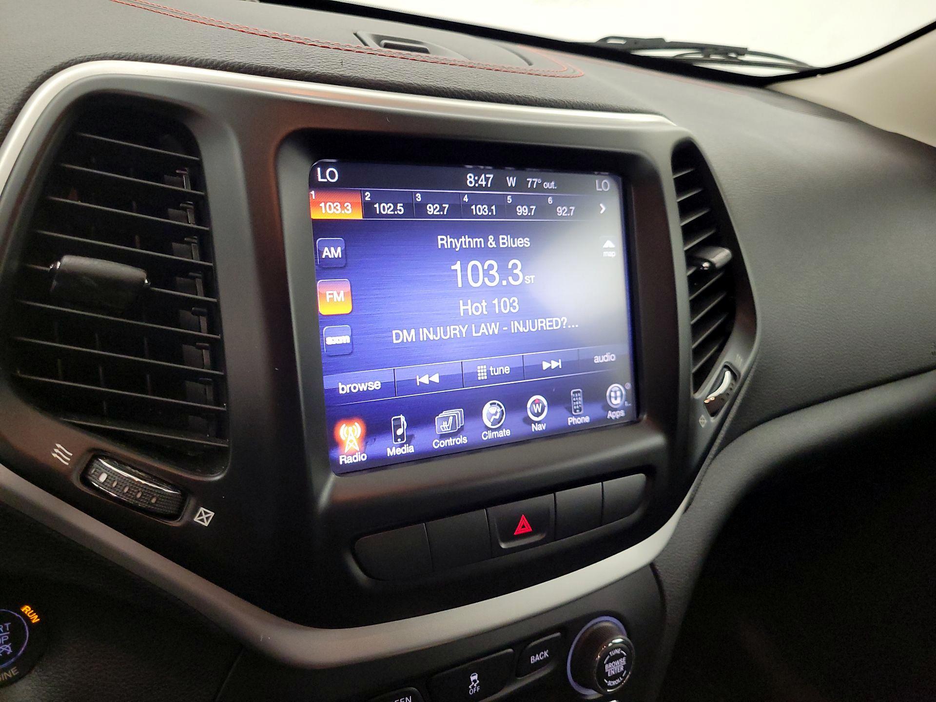 Thumbnail: 2014 Jeep Cherokee - 15