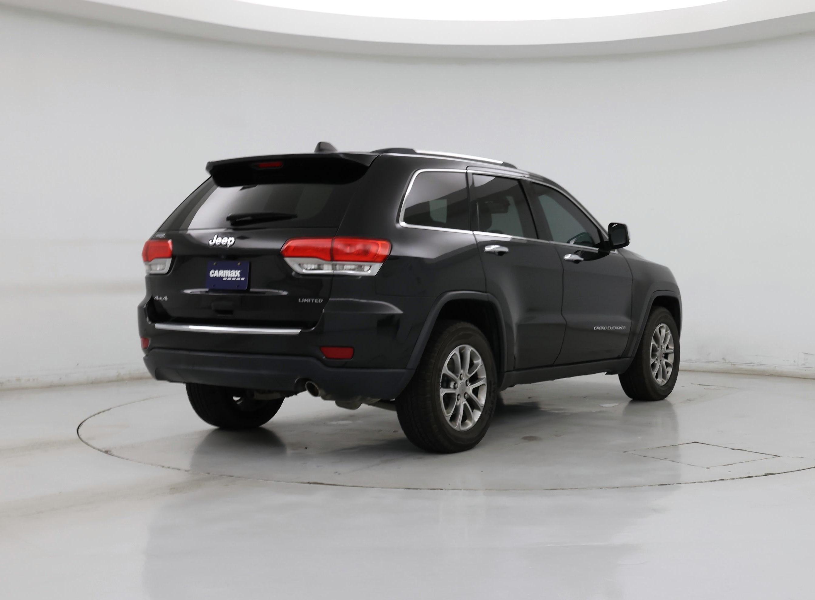 Thumbnail: 2015 Jeep Grand Cherokee - 8