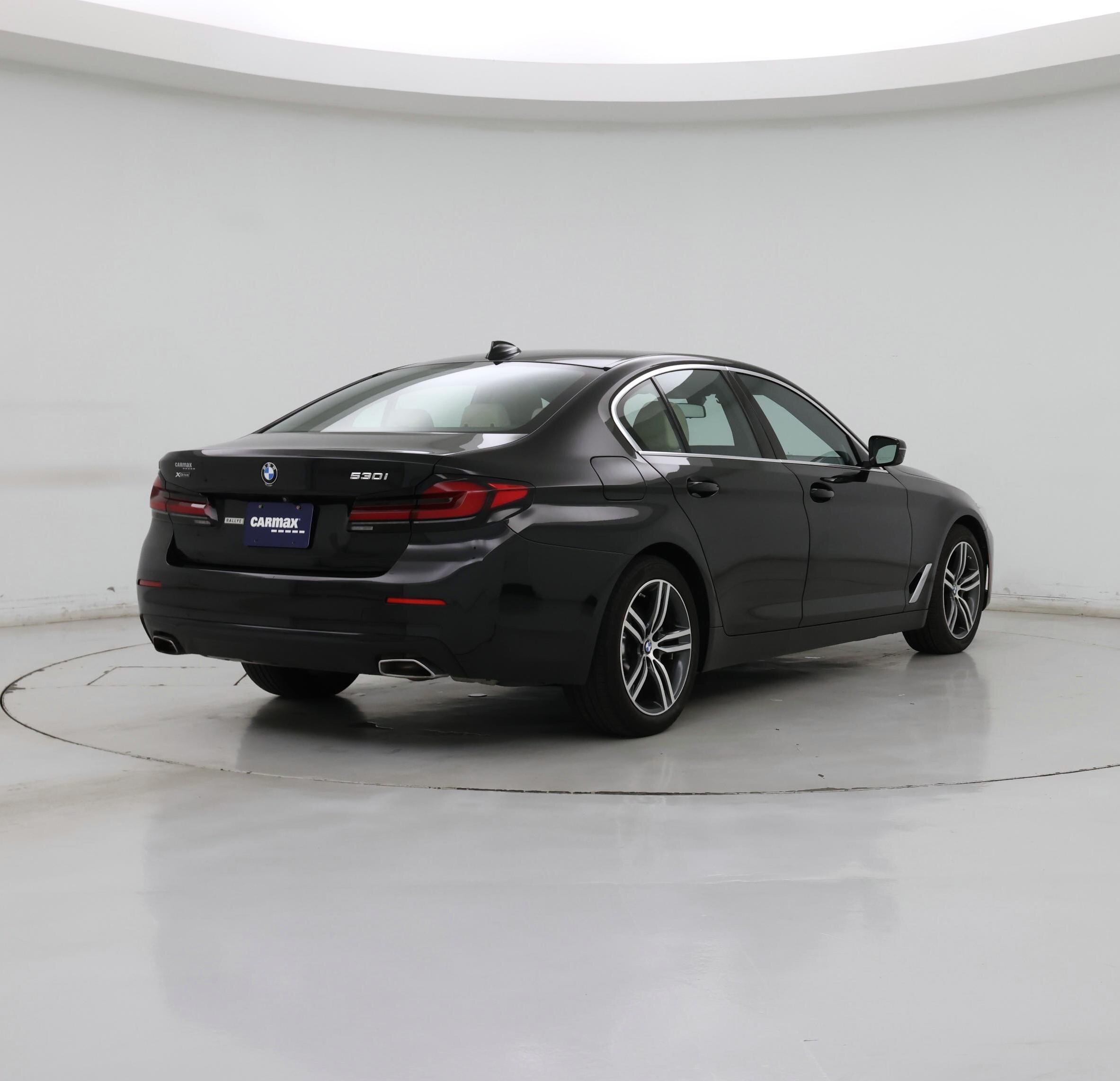 Thumbnail: 2022 BMW 5 Series - 8