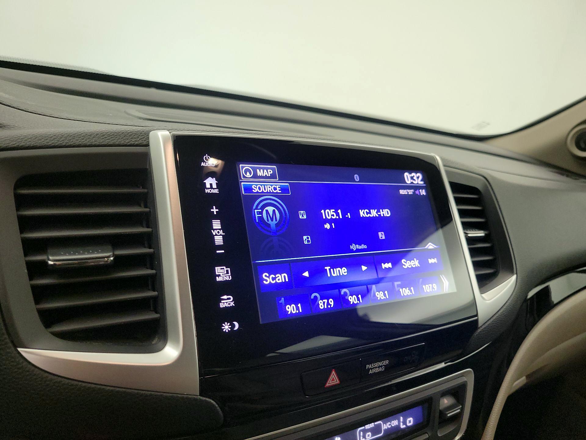 Thumbnail: 2019 Honda Ridgeline - 15