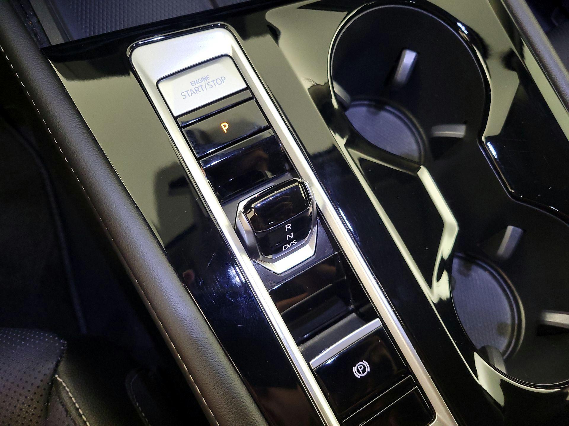 Thumbnail: 2024 Volkswagen Atlas - 17