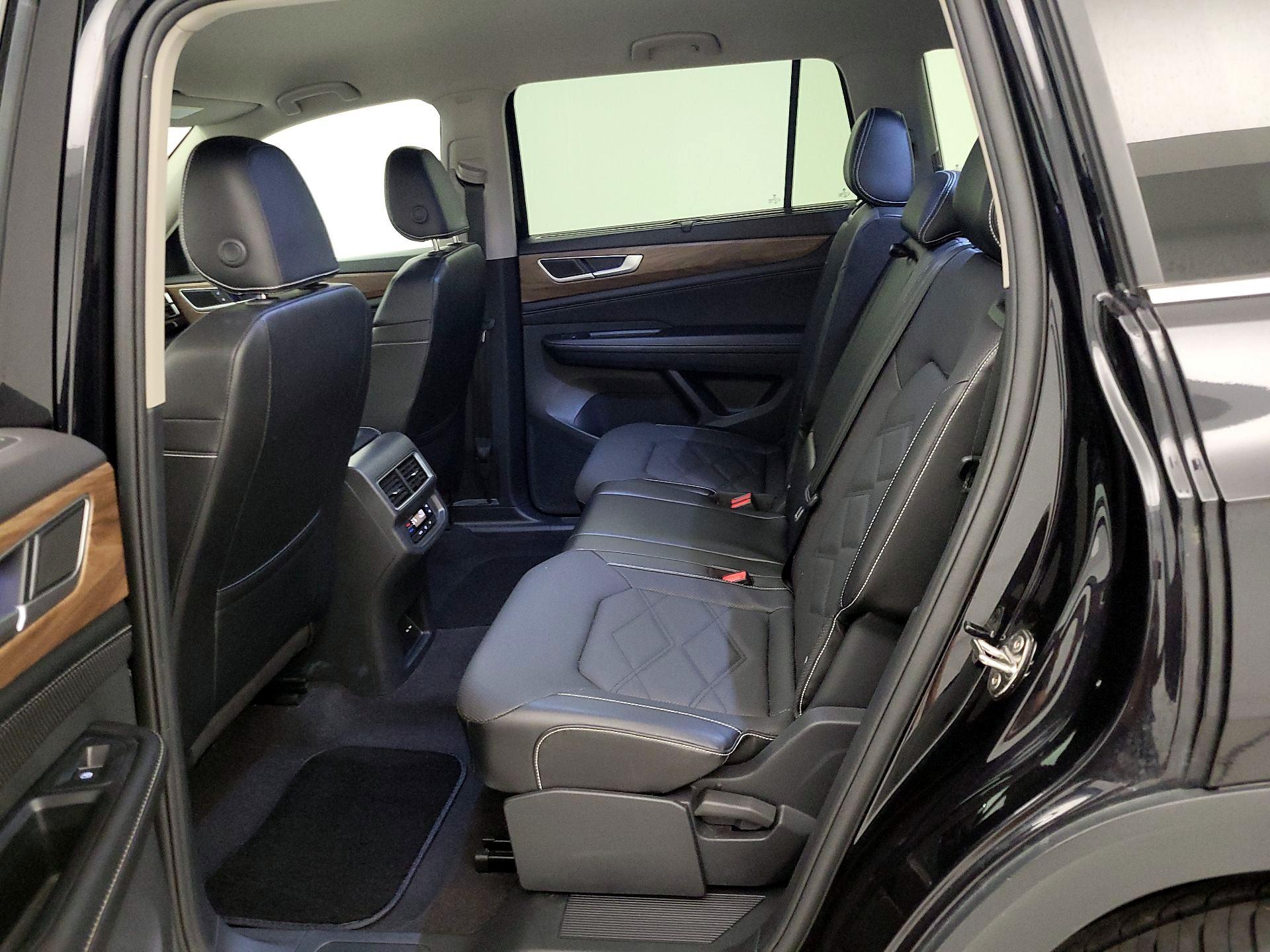 Thumbnail: 2024 Volkswagen Atlas - 19