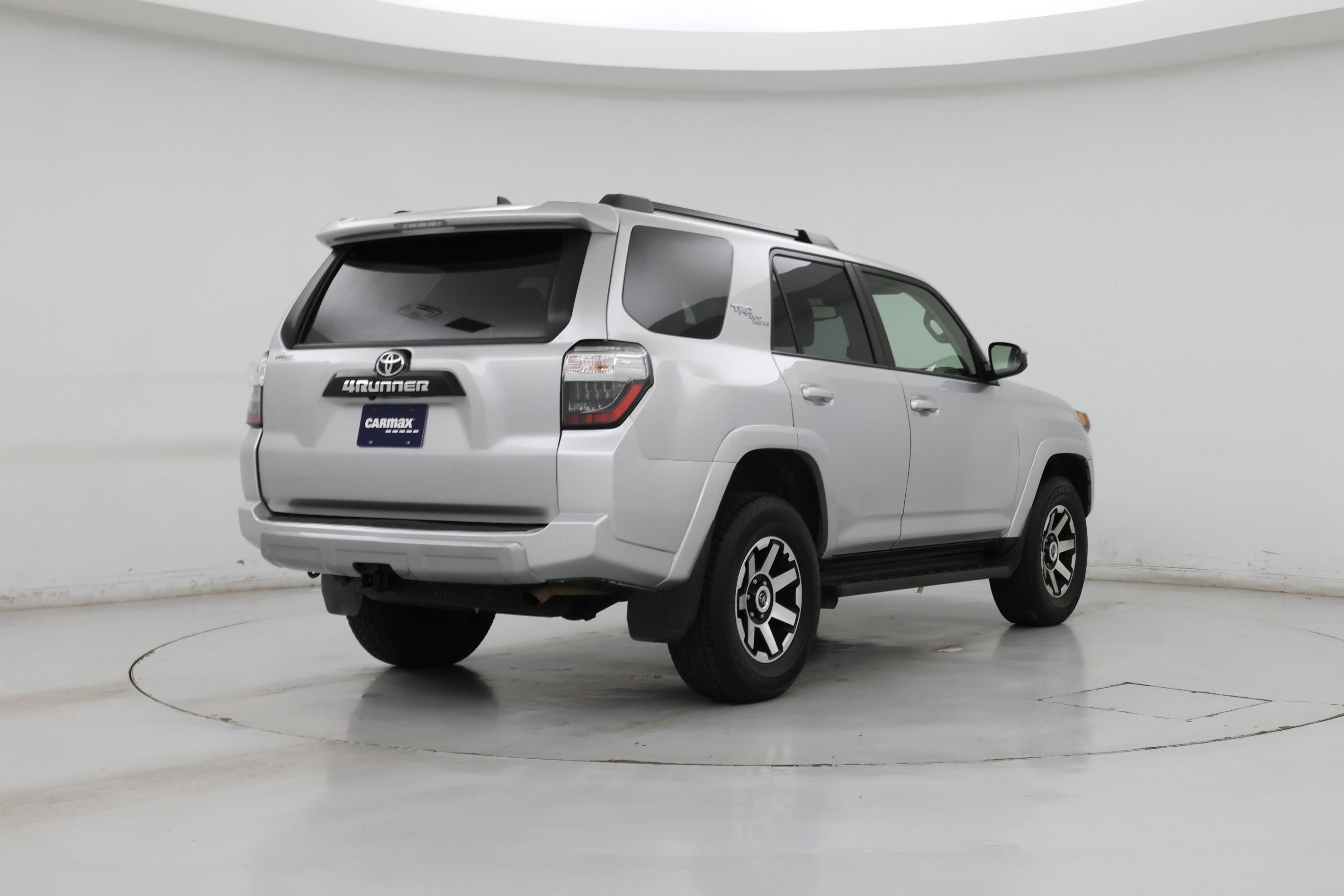 Thumbnail: 2024 Toyota 4Runner - 8
