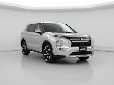 Silver 2024 Mitsubishi Outlander SE