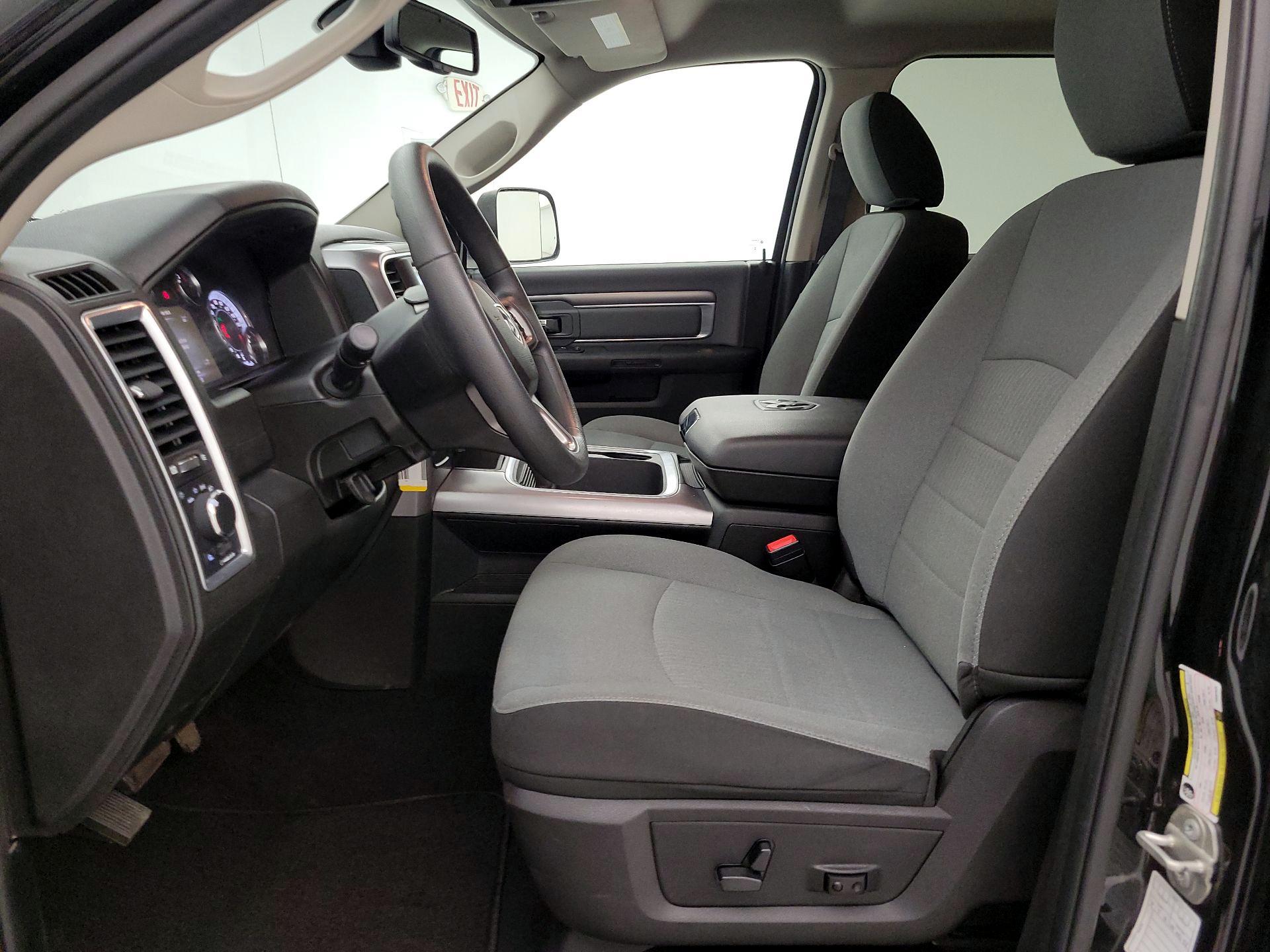 Thumbnail: 2023 RAM 1500 Classic - 11