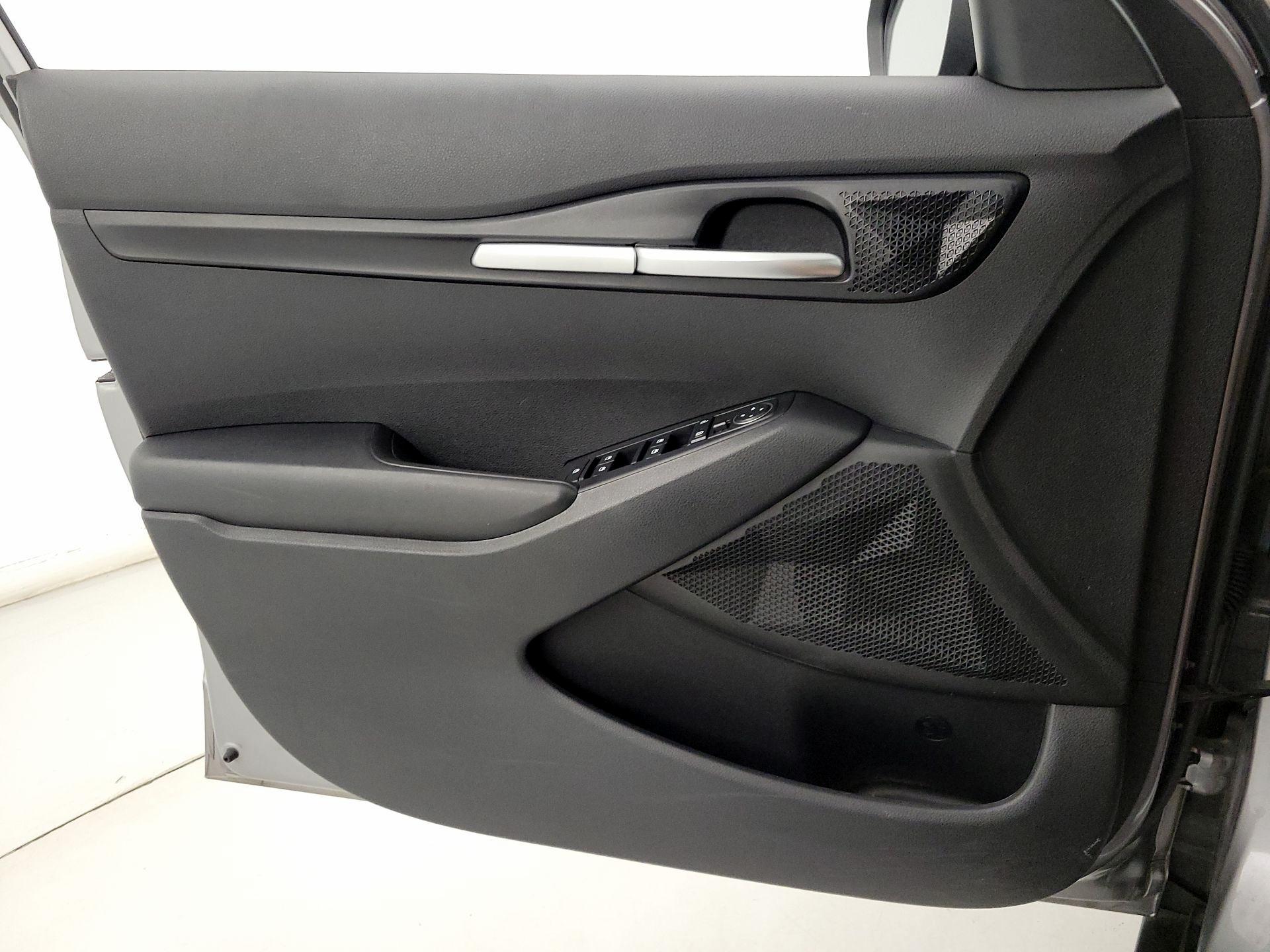 Thumbnail: 2021 Kia Seltos - 12