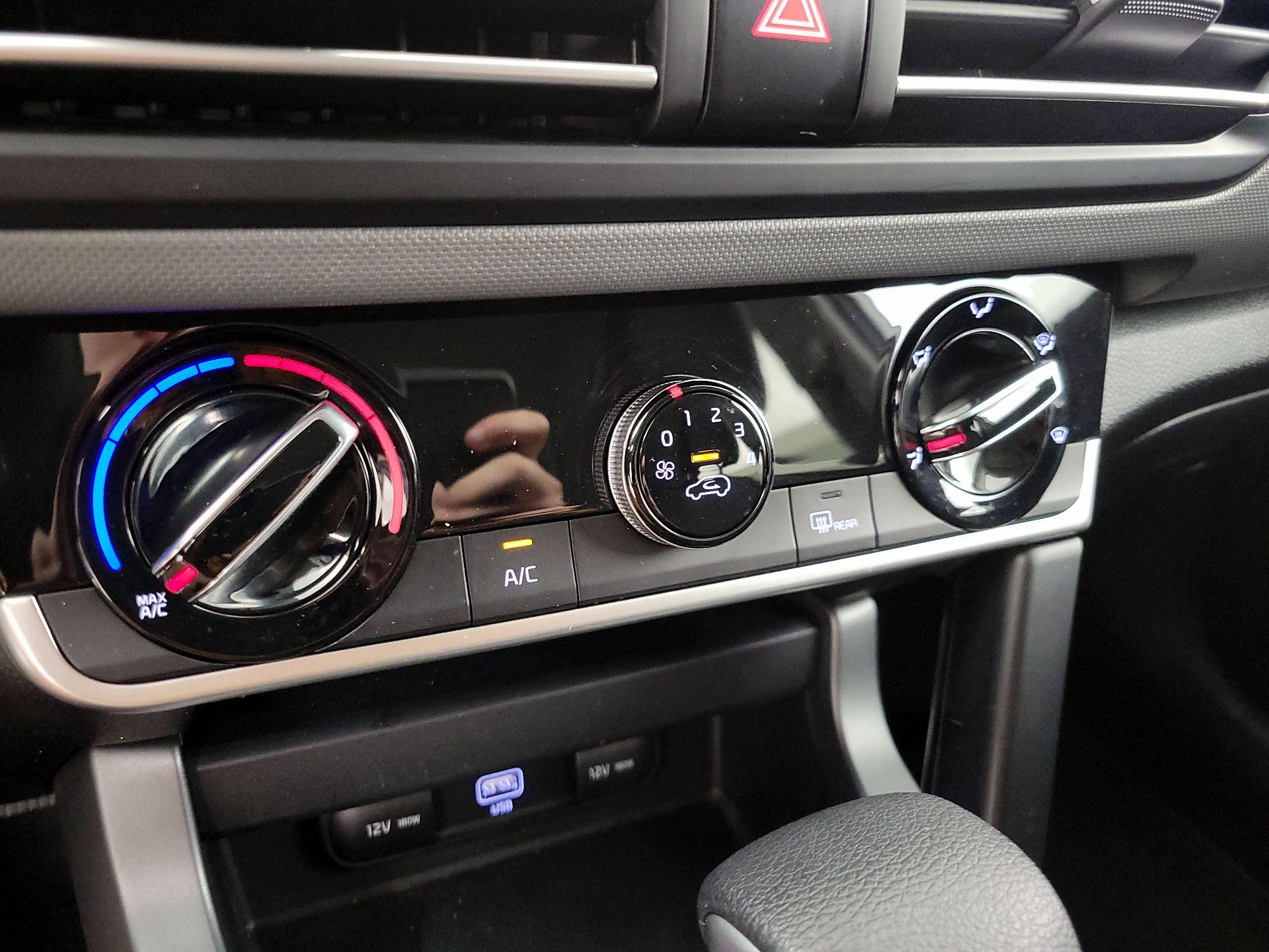 Thumbnail: 2021 Kia Seltos - 16