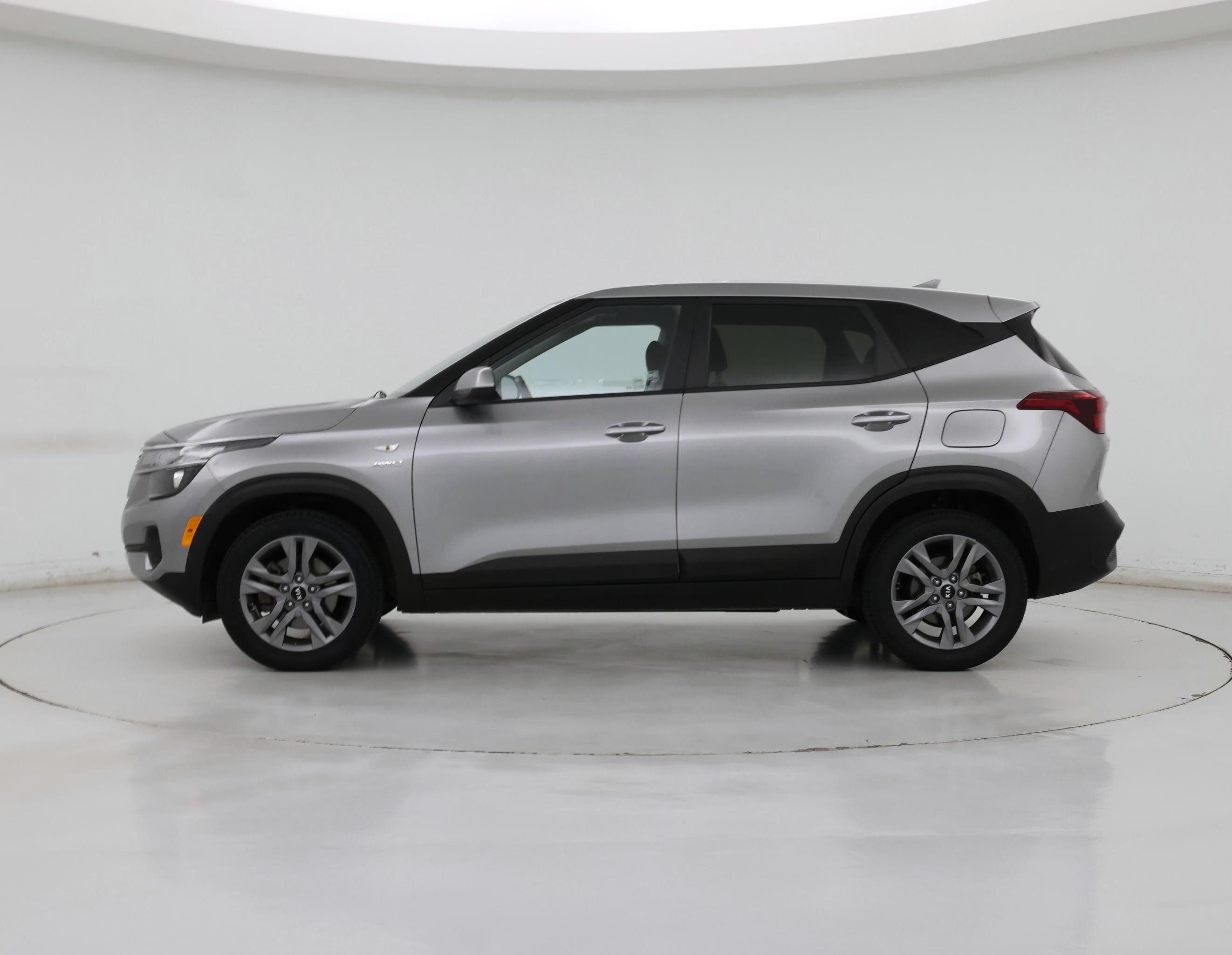 Thumbnail: 2021 Kia Seltos - 3