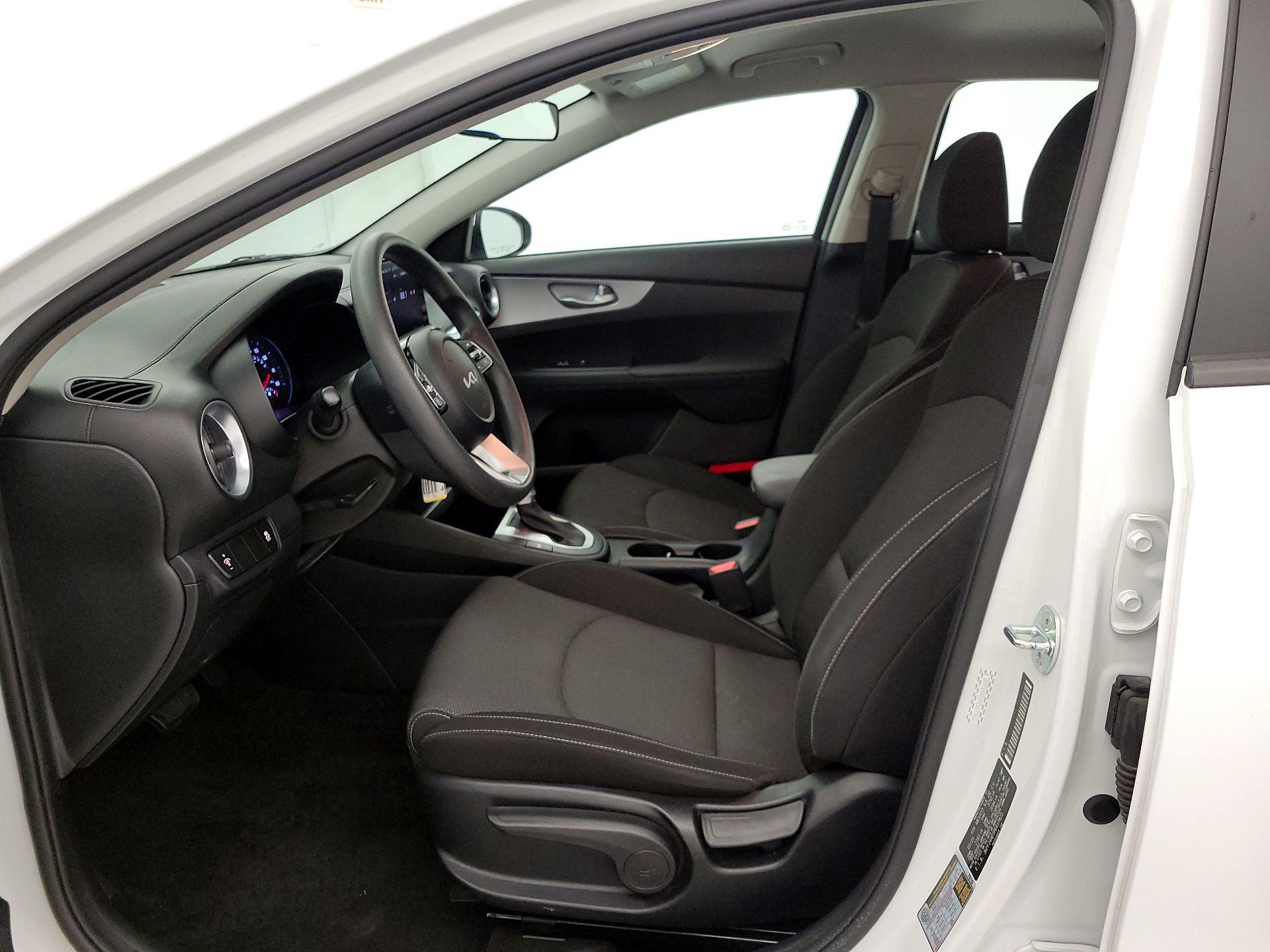 Thumbnail: 2023 Kia Forte - 11