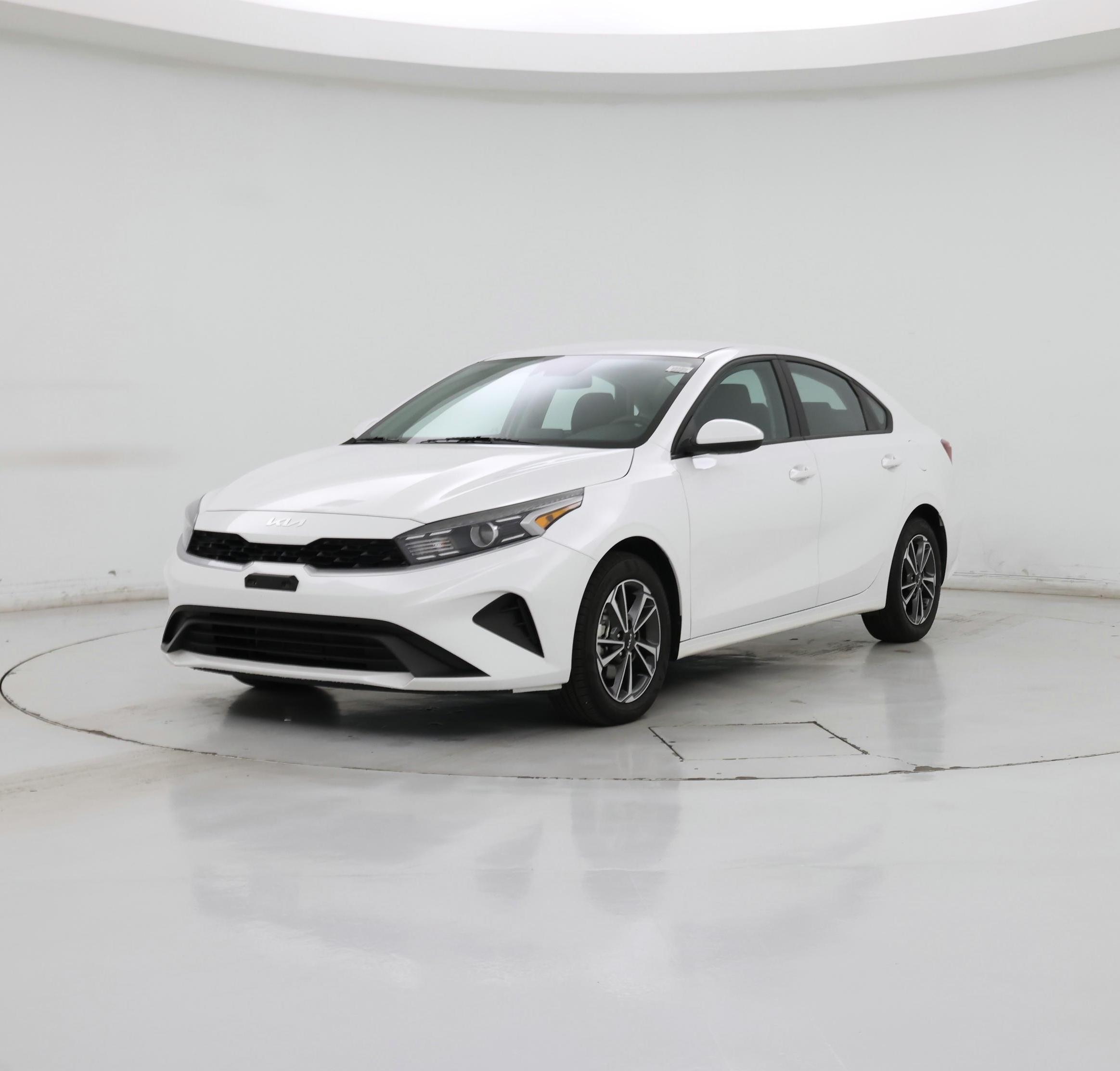 Thumbnail: 2023 Kia Forte - 4