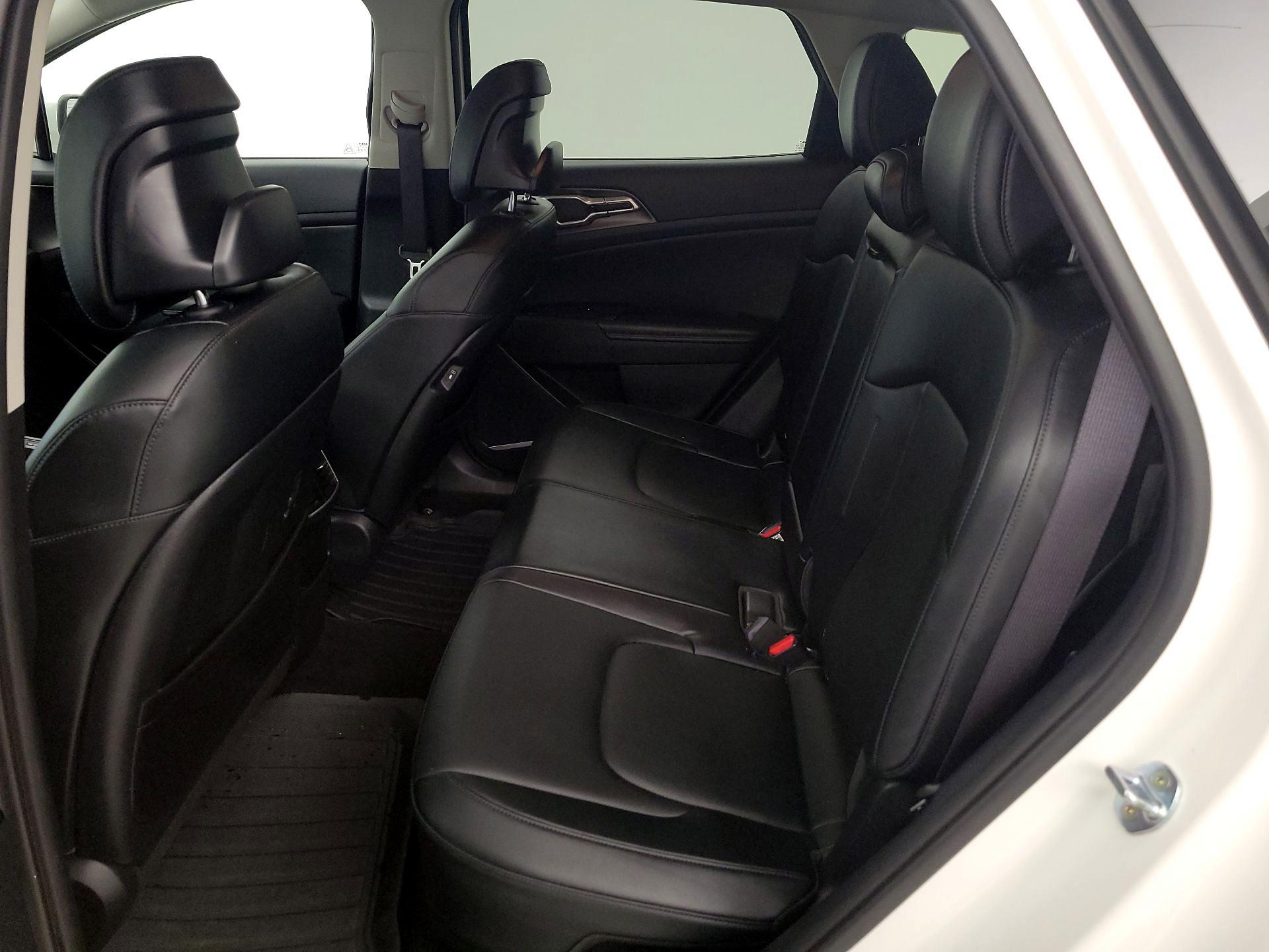 Thumbnail: 2023 Kia Sportage - 20